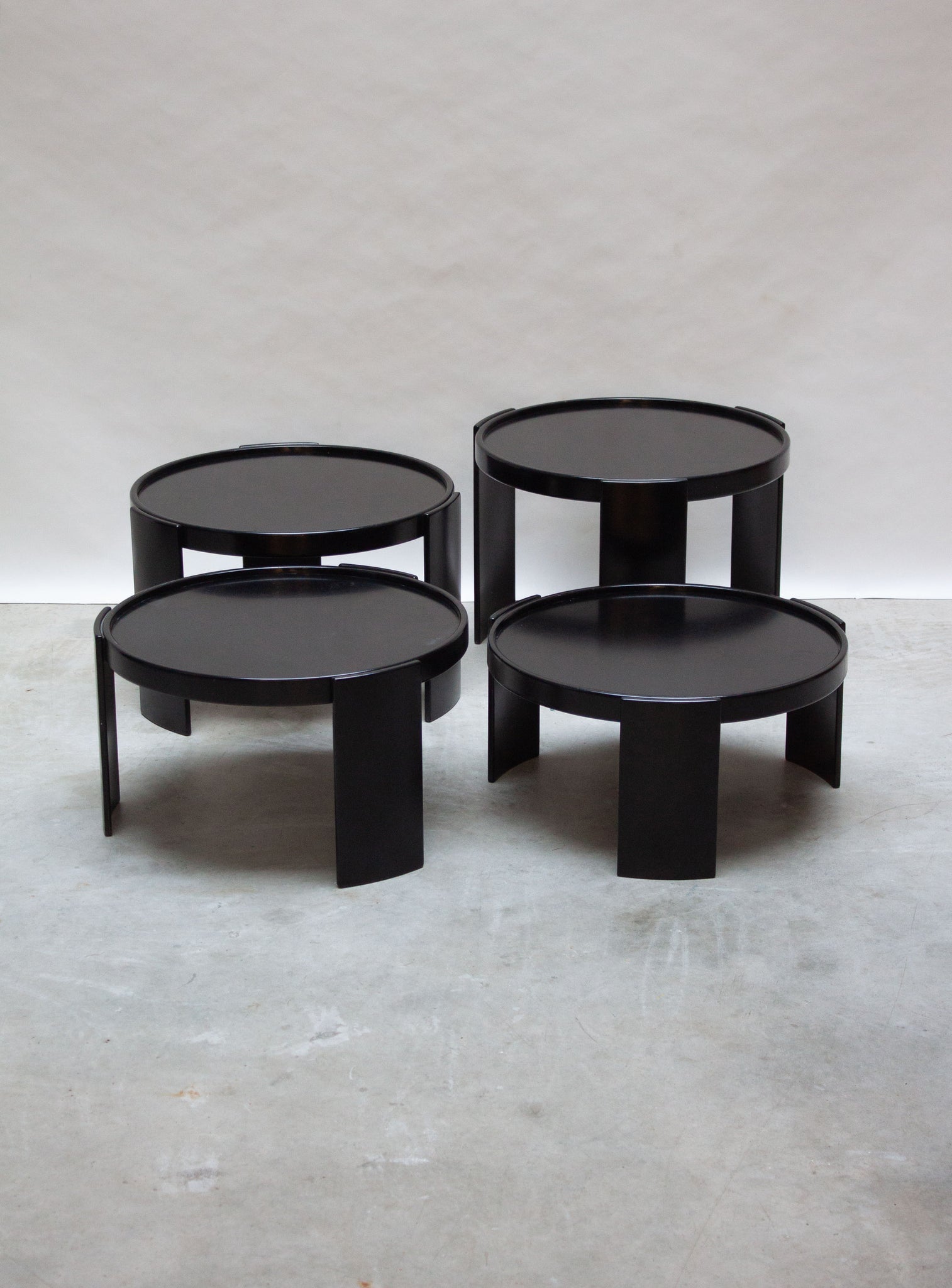 Cassina 783 Nesting Tables by Gianfranco Frattini (Black)
