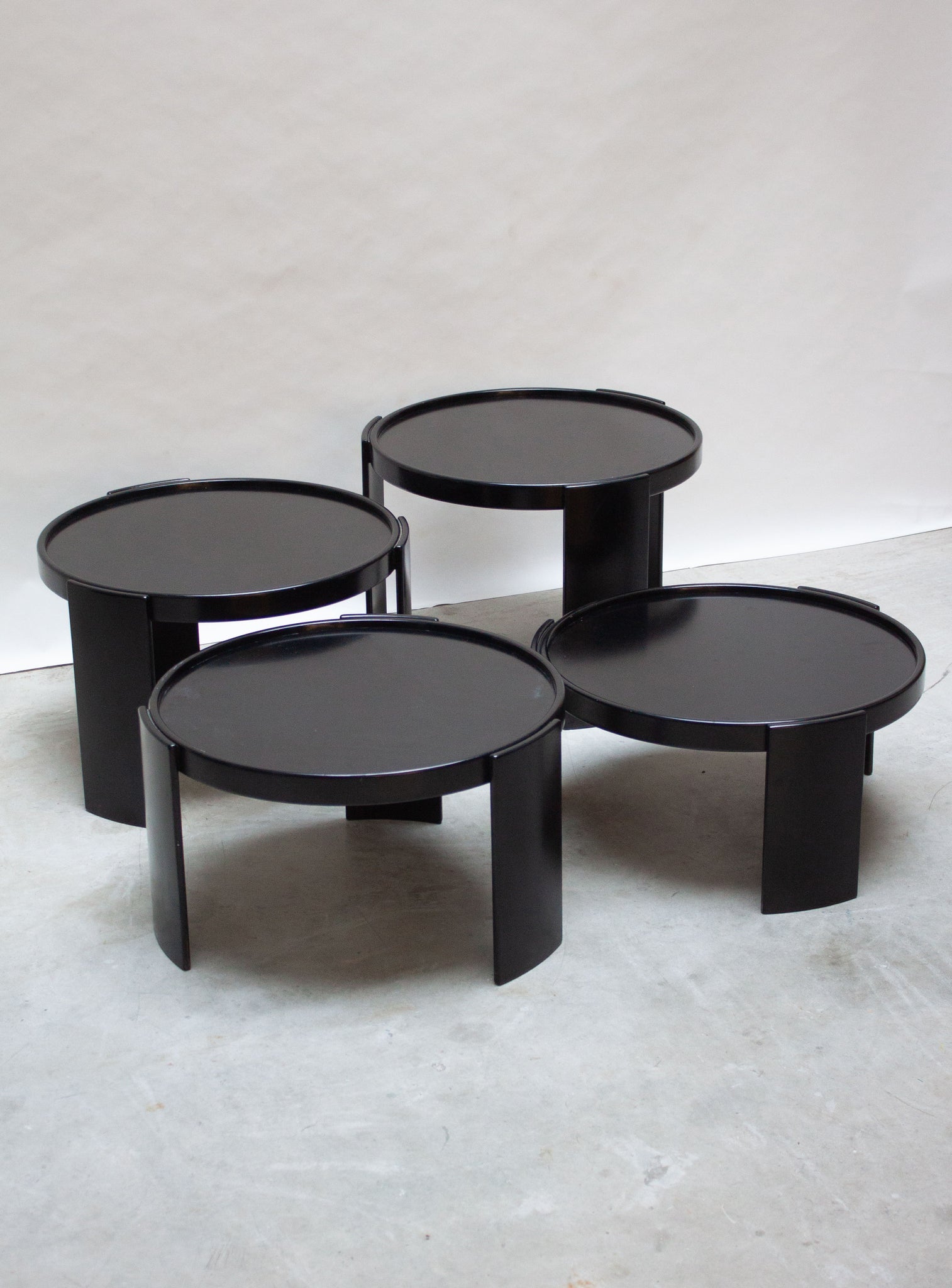Cassina 783 Nesting Tables by Gianfranco Frattini (Black)