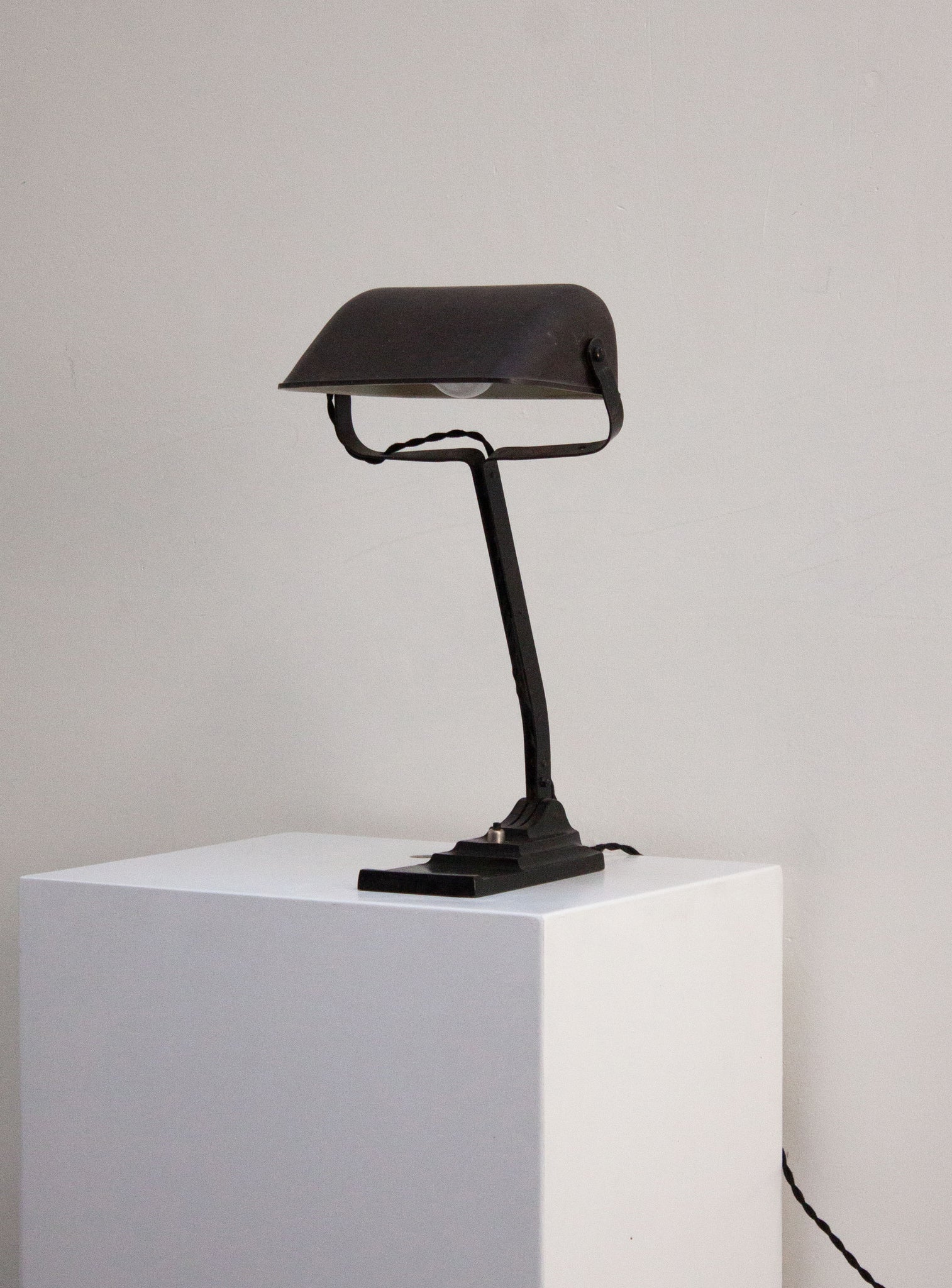 Erpe NM09 Desk Lamp (Black)