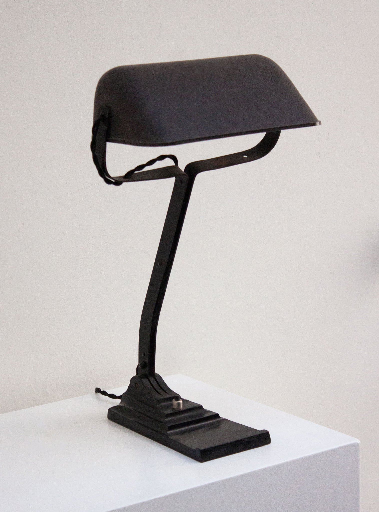 Erpe NM09 Desk Lamp (Black)