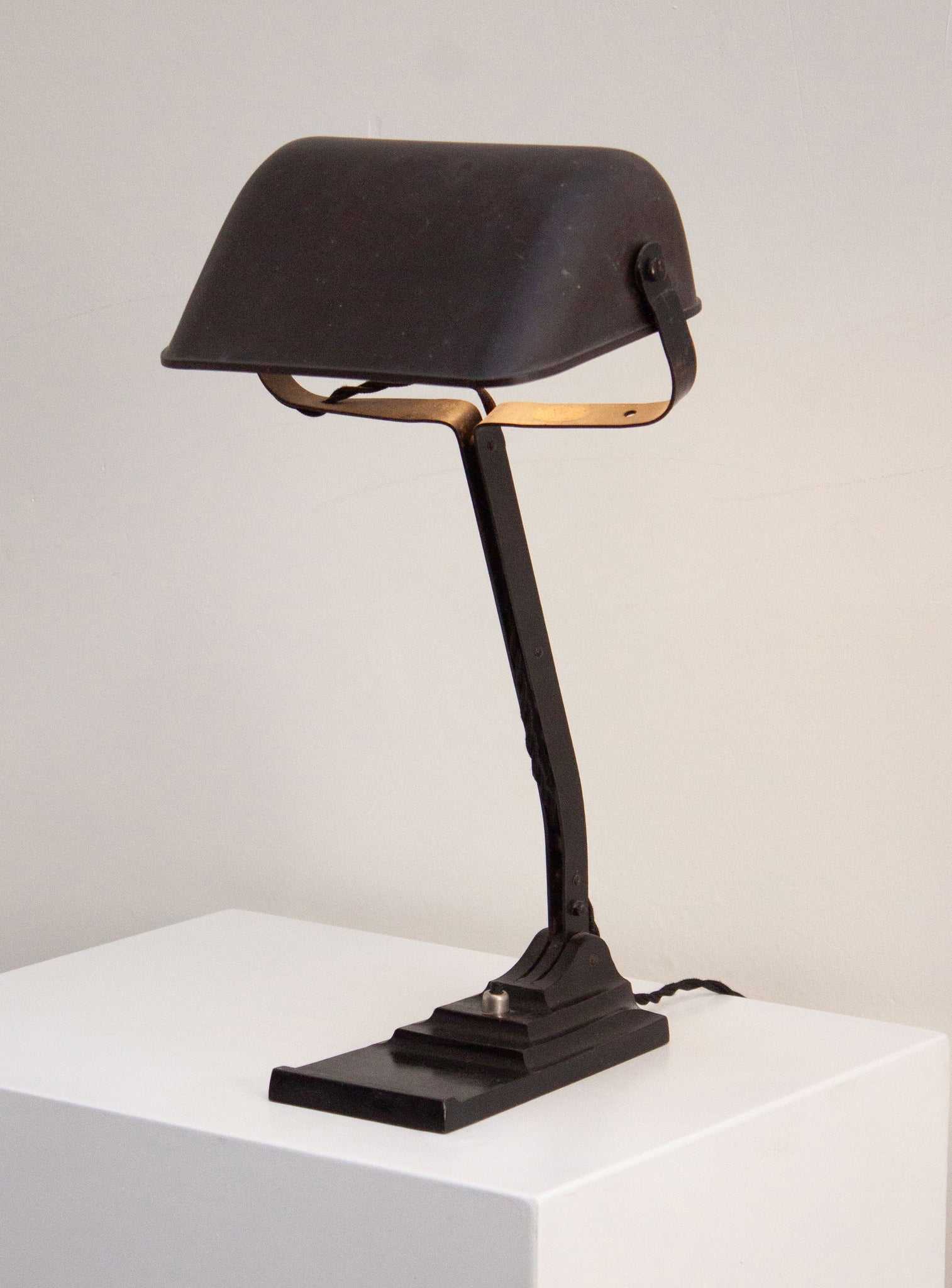 Erpe NM09 Desk Lamp (Black)