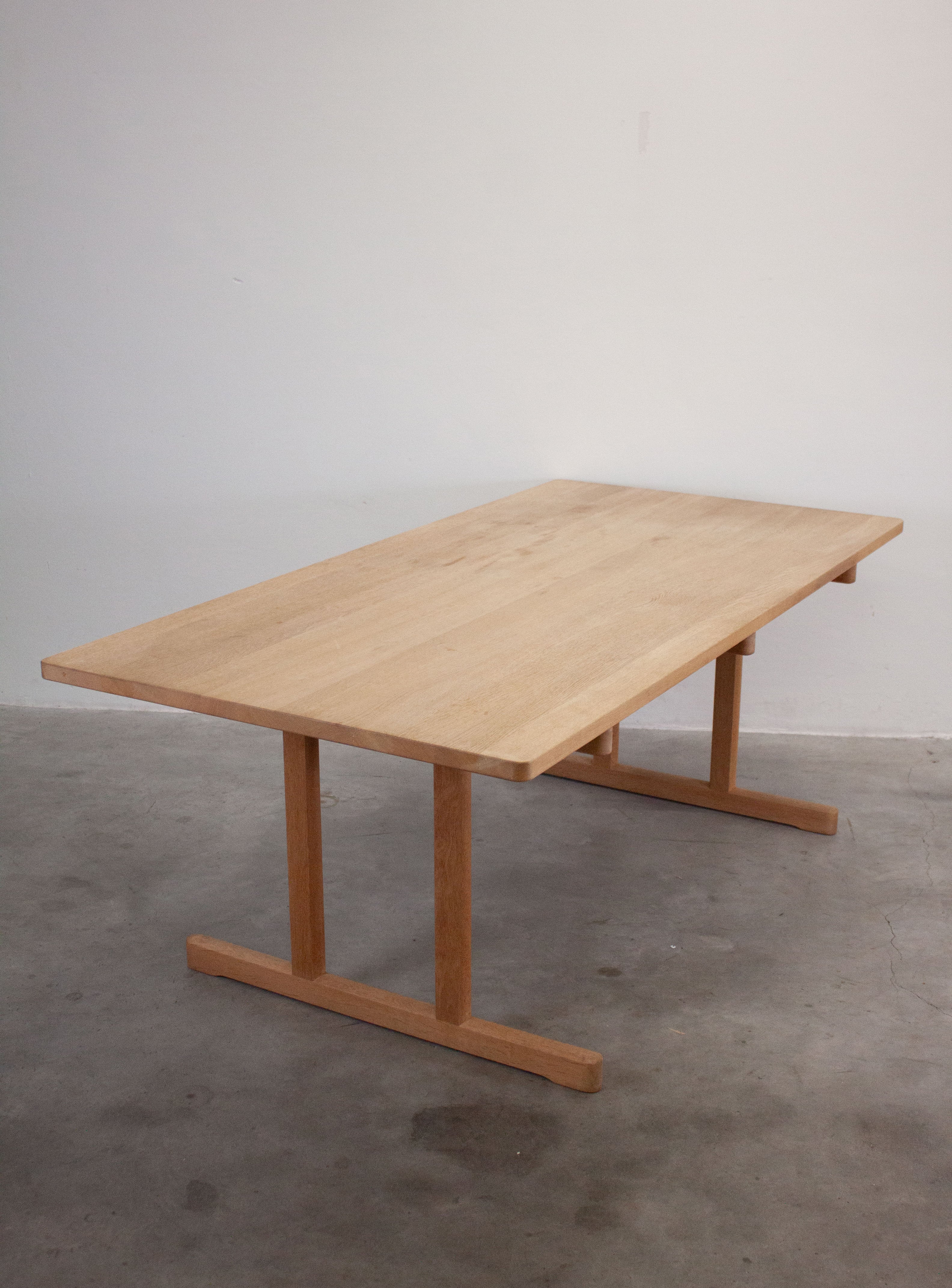 Fredericia6286ShakerDiningTabl