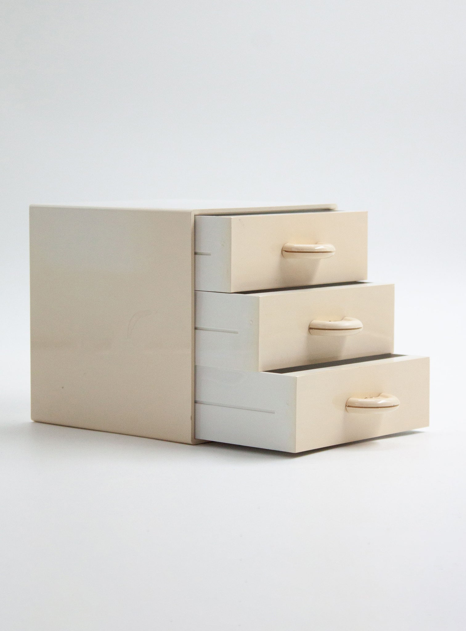 Gedy Small Jewellery Chest of Drawers by Makio Hasuike (Cream)