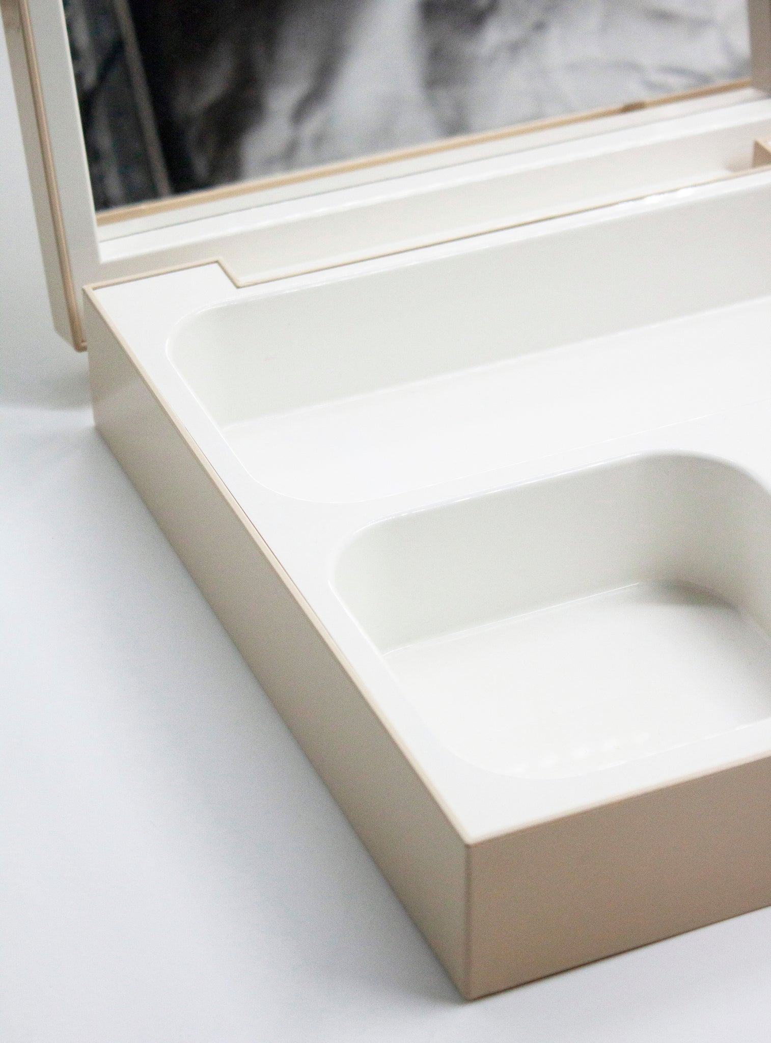 Gedy Vanity Box with Mirror by Makio Hasuike (Beige)