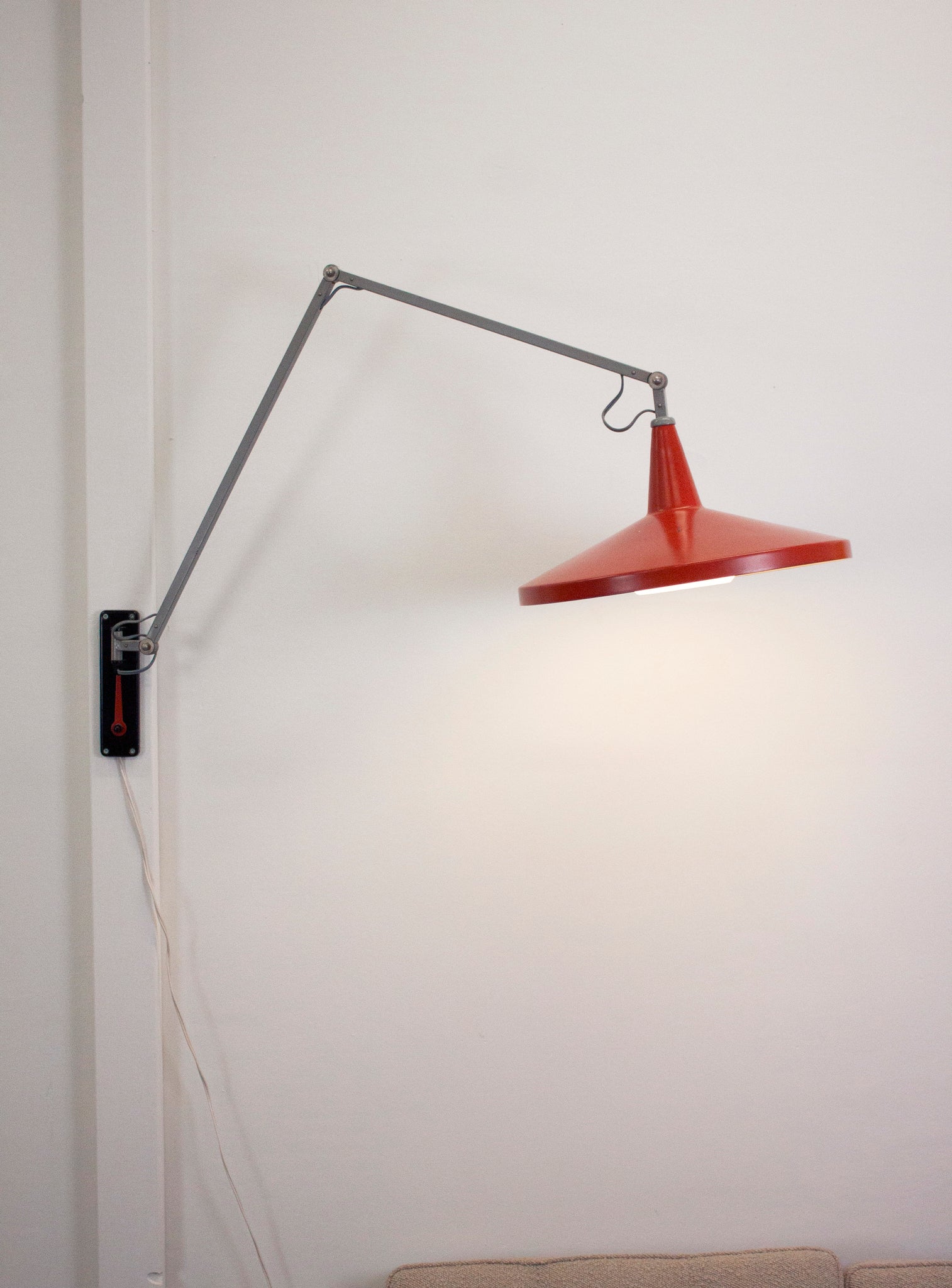 Gispen 4050 Panama Wall Lamp by Wim Rietveld (Red)