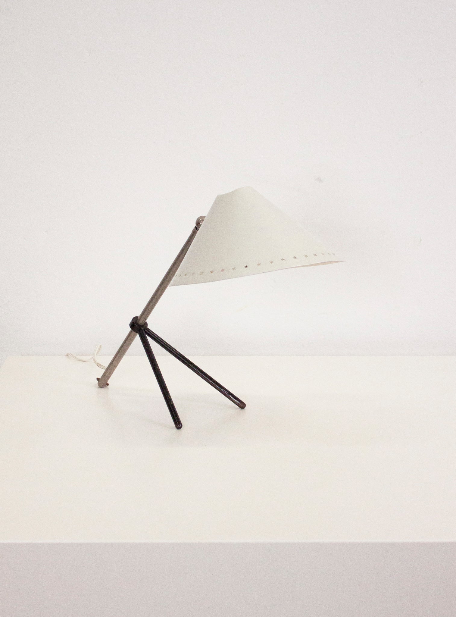 Hala Pinocchio Desk Lamp by H. Busquet (White)