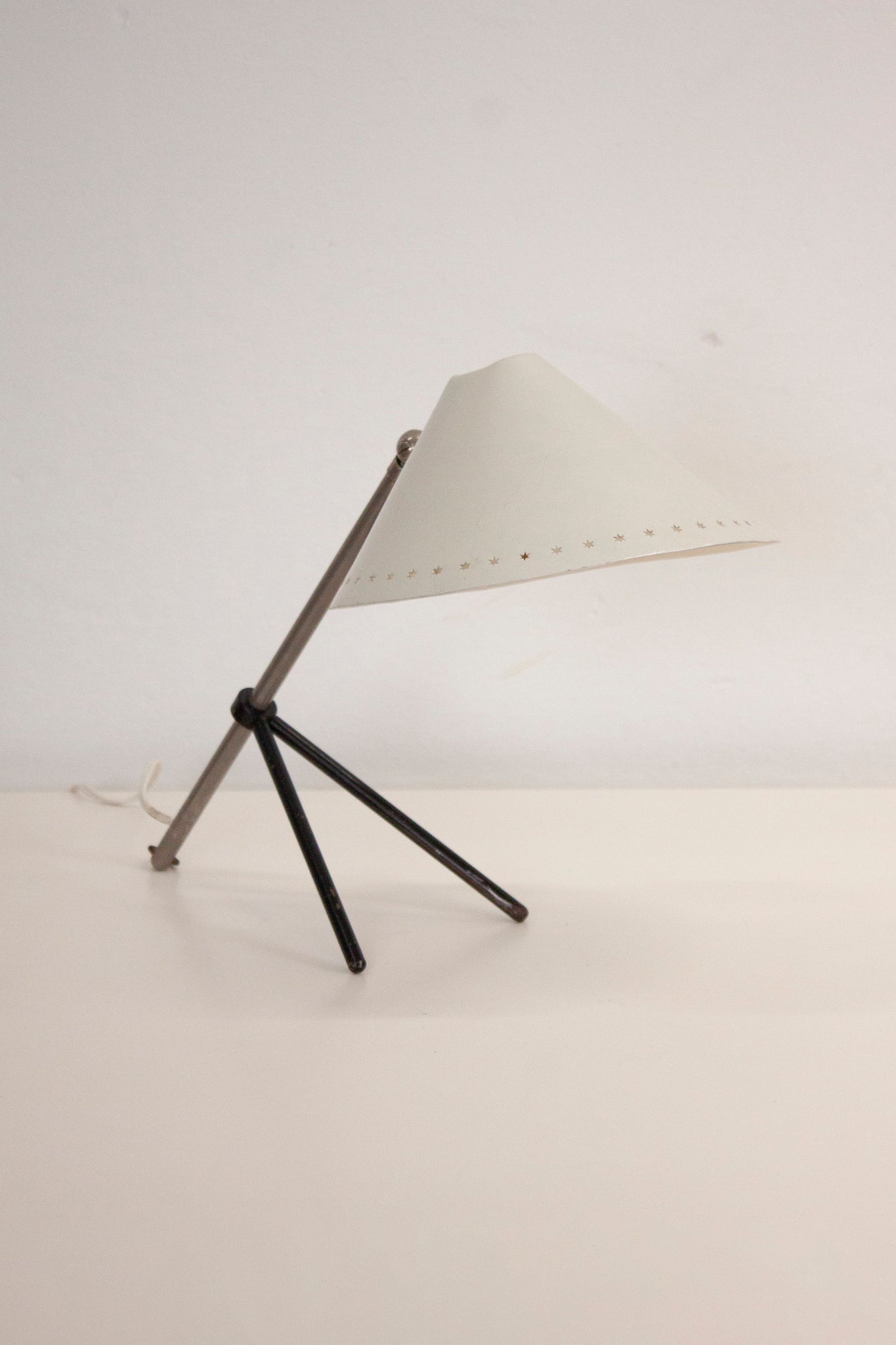 Hala Pinocchio Desk Lamp by H. Busquet (White)