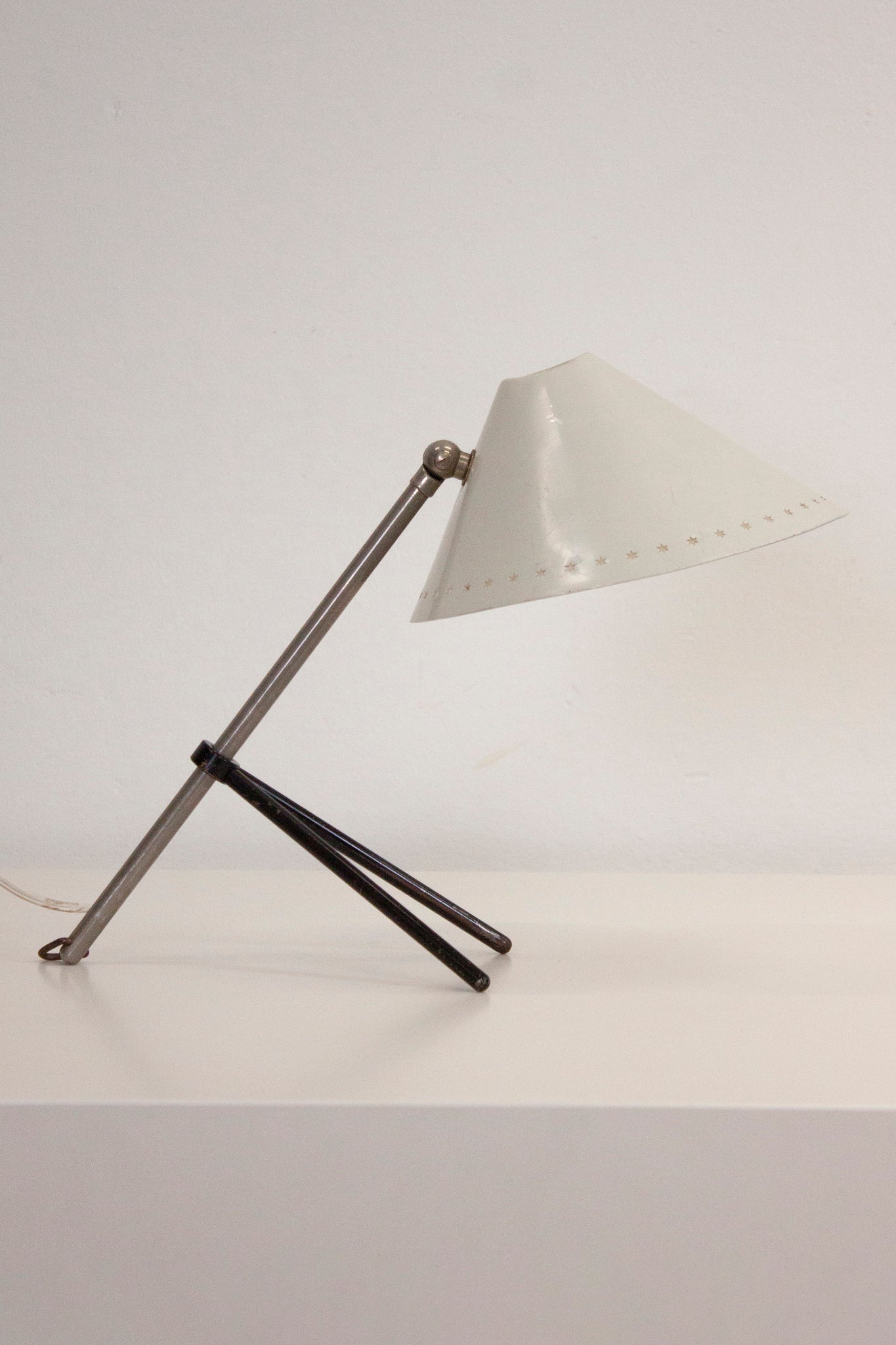 Hala Pinocchio Desk Lamp by H. Busquet (White)