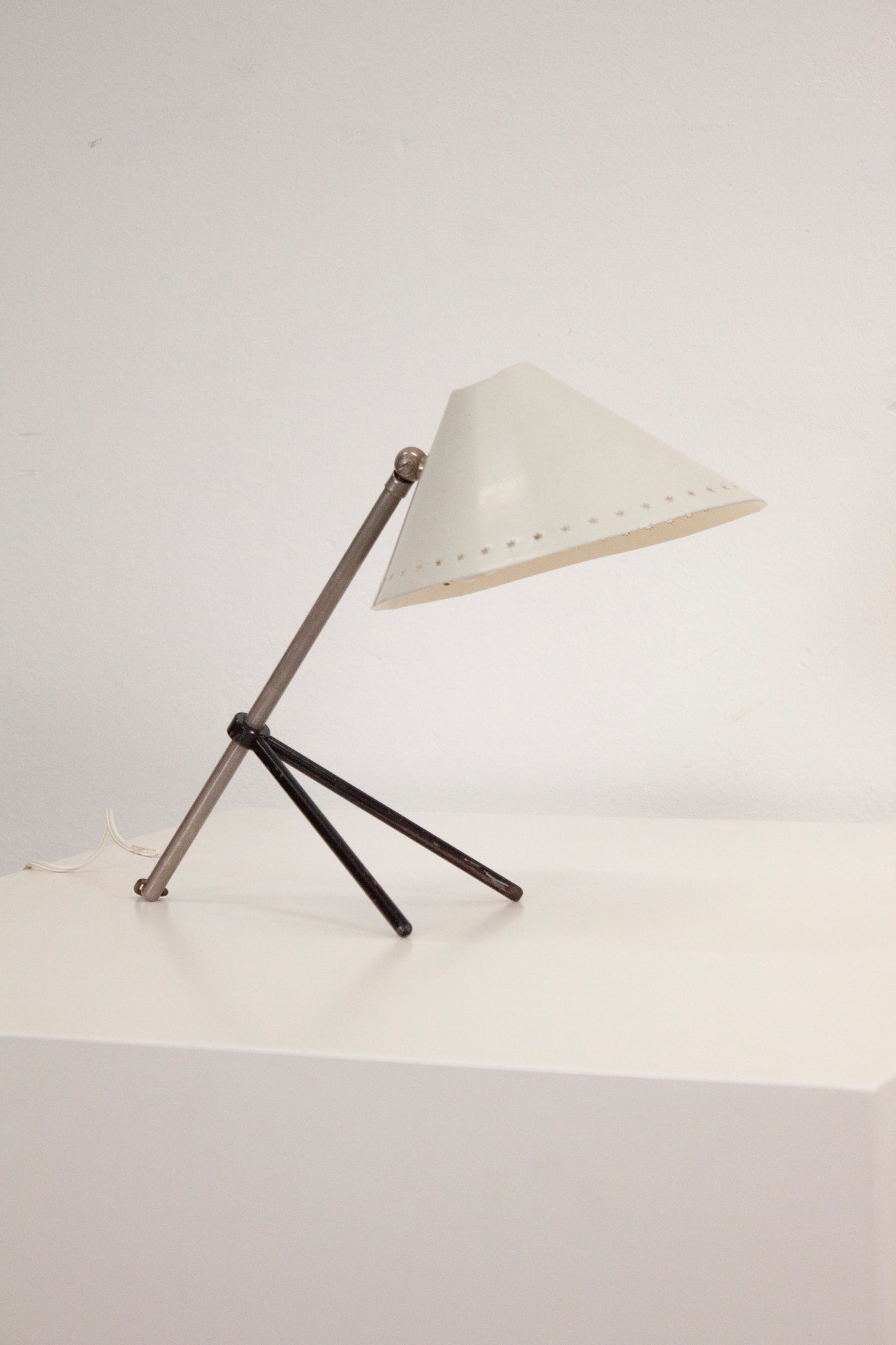 Hala Pinocchio Desk Lamp by H. Busquet (White)