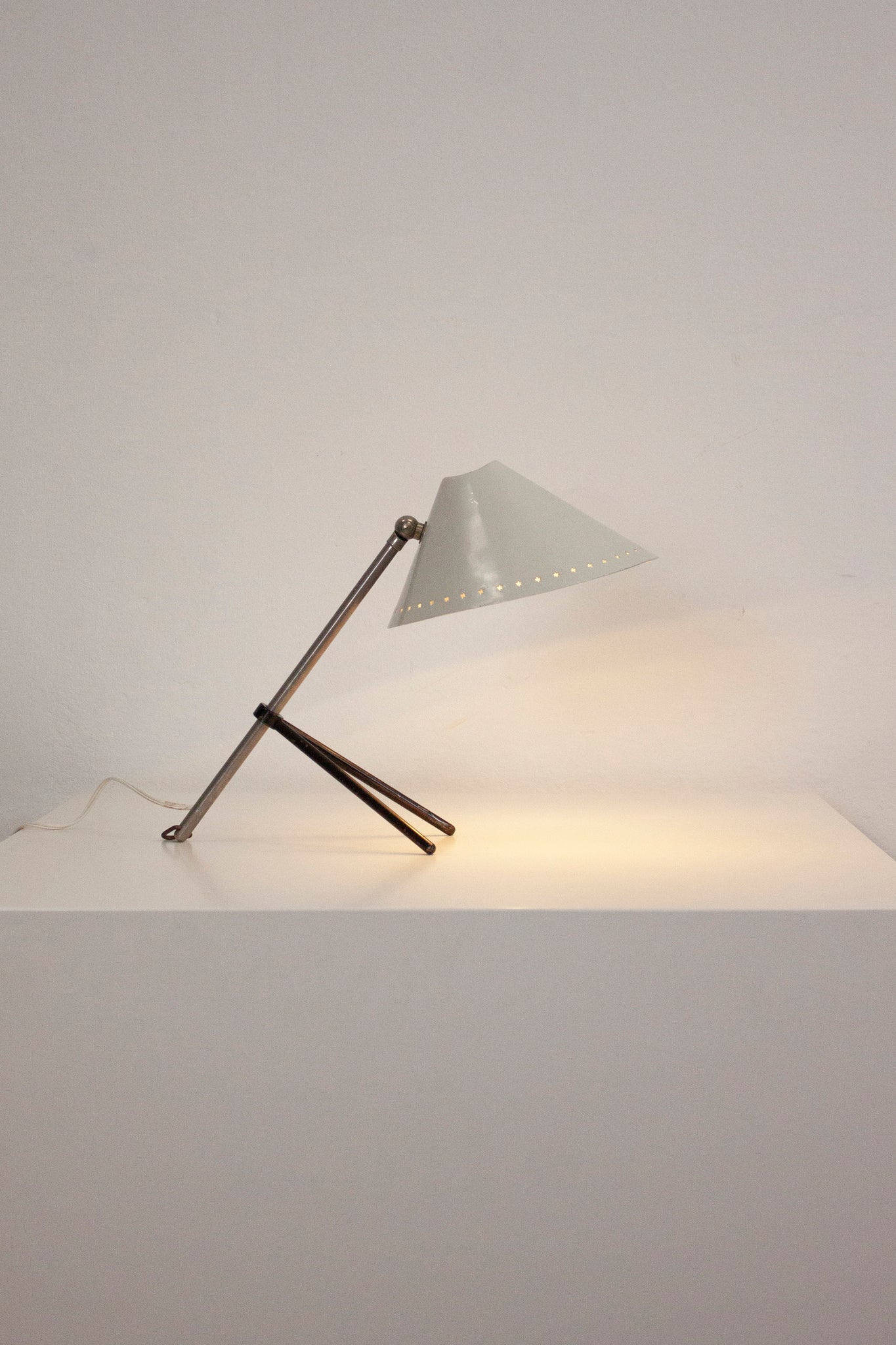 Hala Pinocchio Desk Lamp by H. Busquet (White)