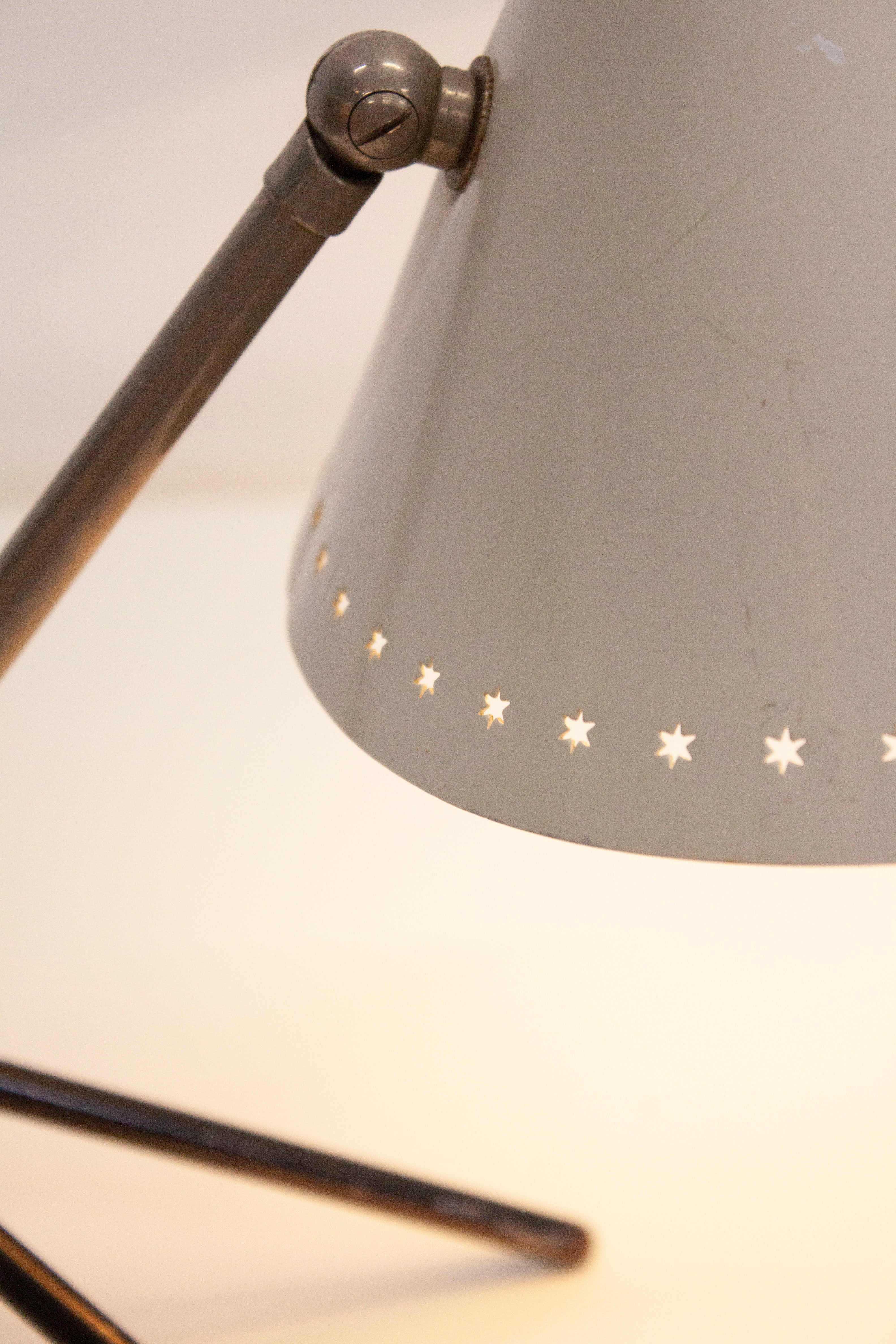 Hala Pinocchio Desk Lamp by H. Busquet (White) – JUKI AMSTERDAM