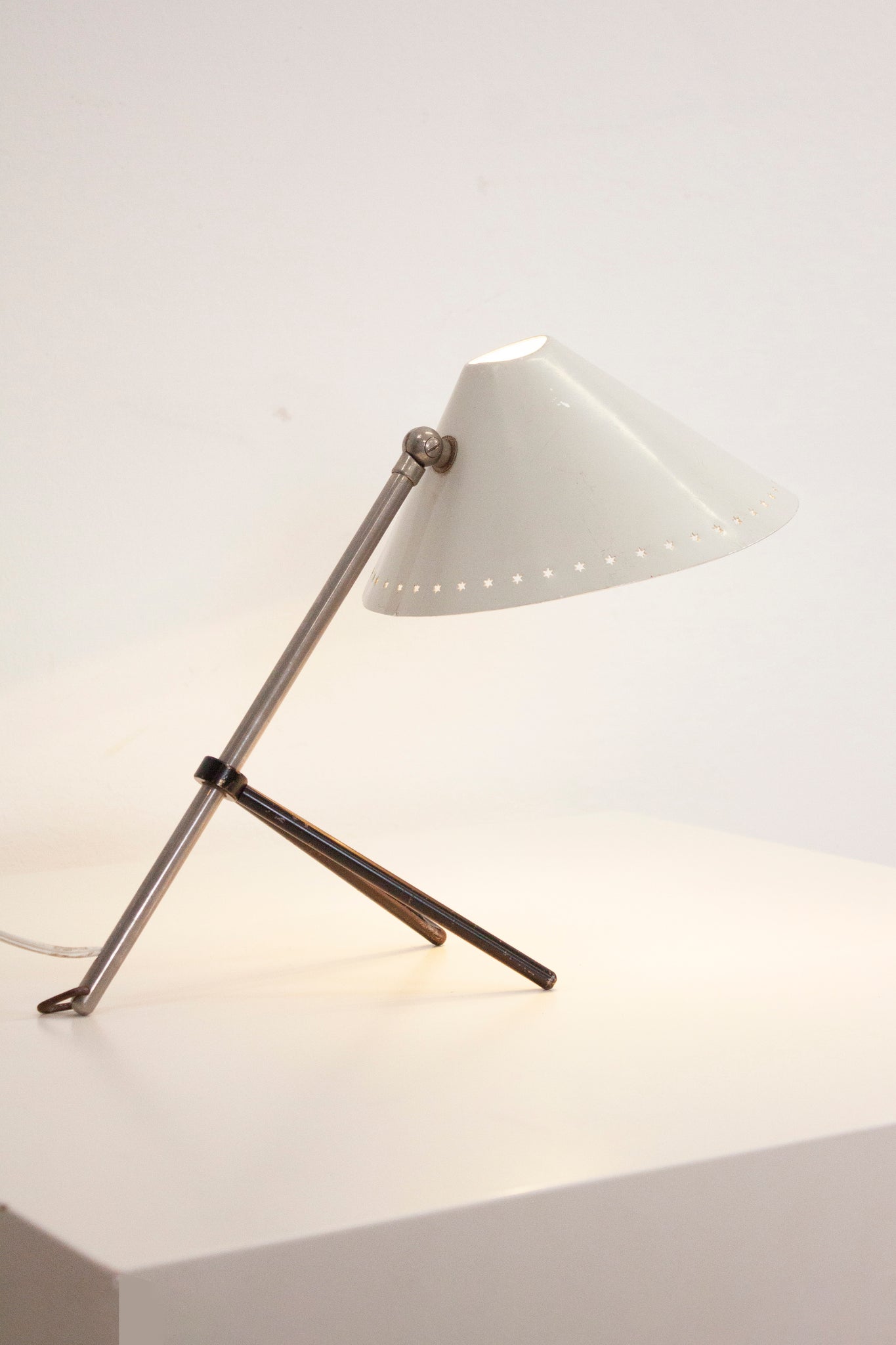 Hala Pinocchio Desk Lamp by H. Busquet (White)