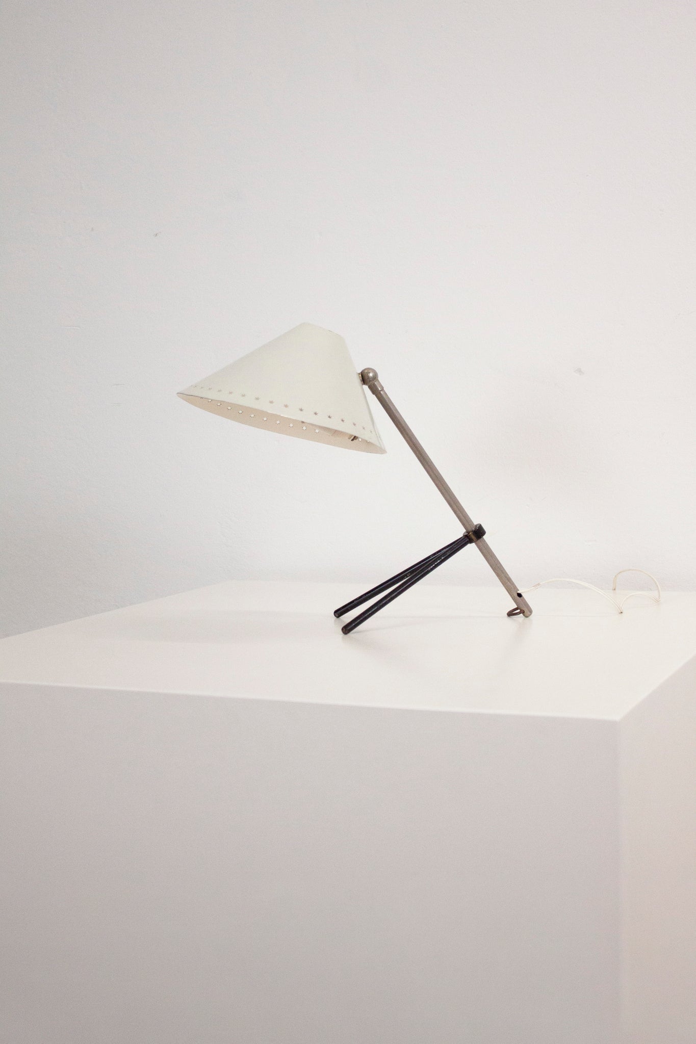 Hala Pinocchio Desk Lamp by H. Busquet (White)