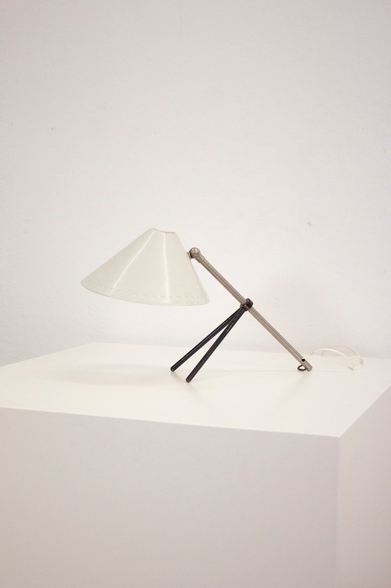 Hala Pinocchio Desk Lamp by H. Busquet (White)