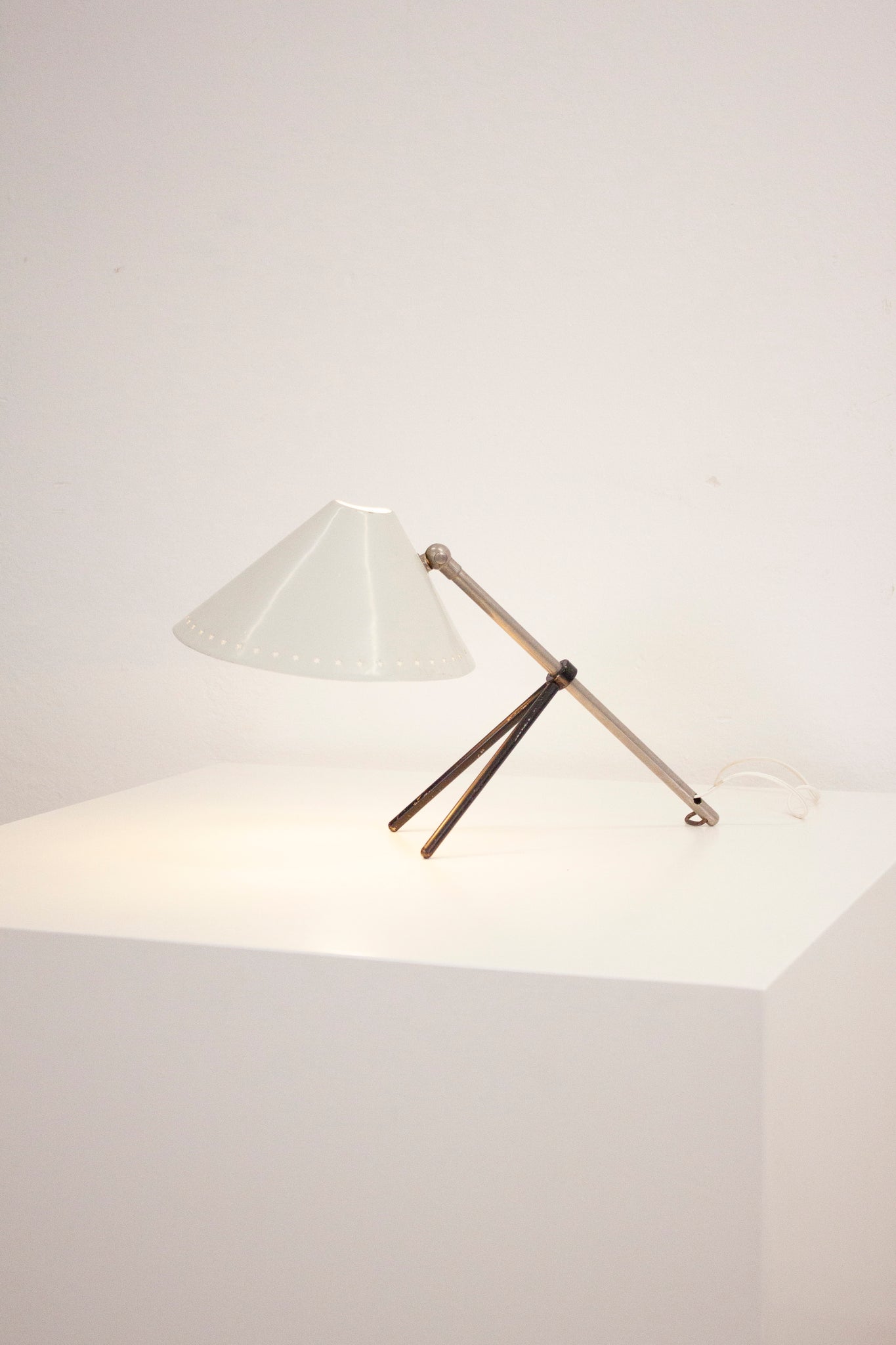 Hala Pinocchio Desk Lamp by H. Busquet (White)