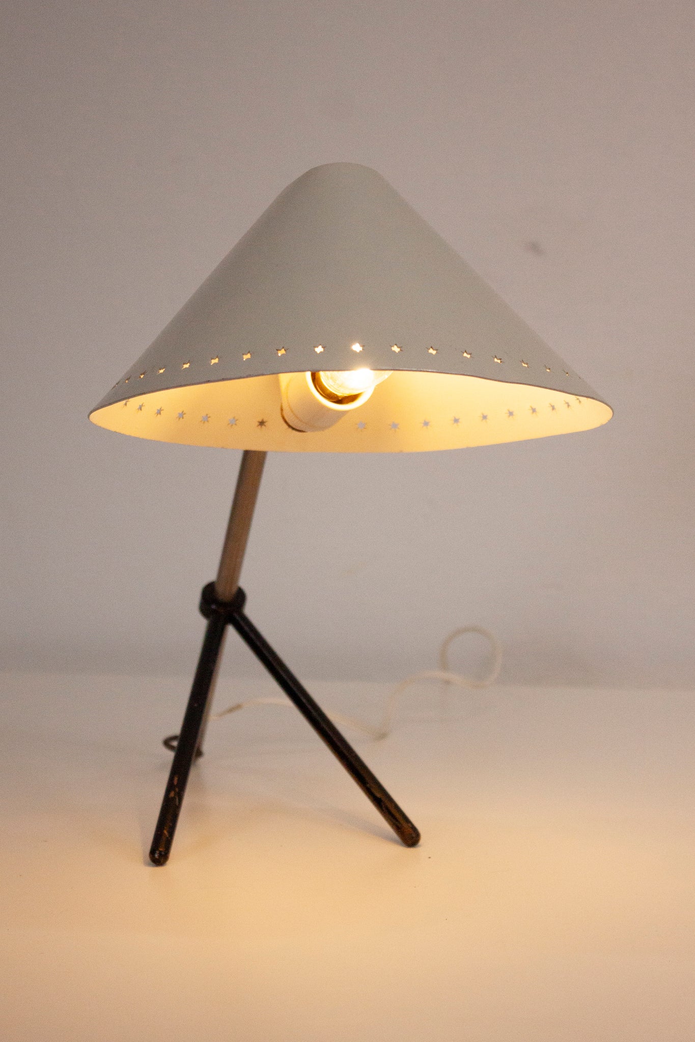 Hala Pinocchio Desk Lamp by H. Busquet (White)