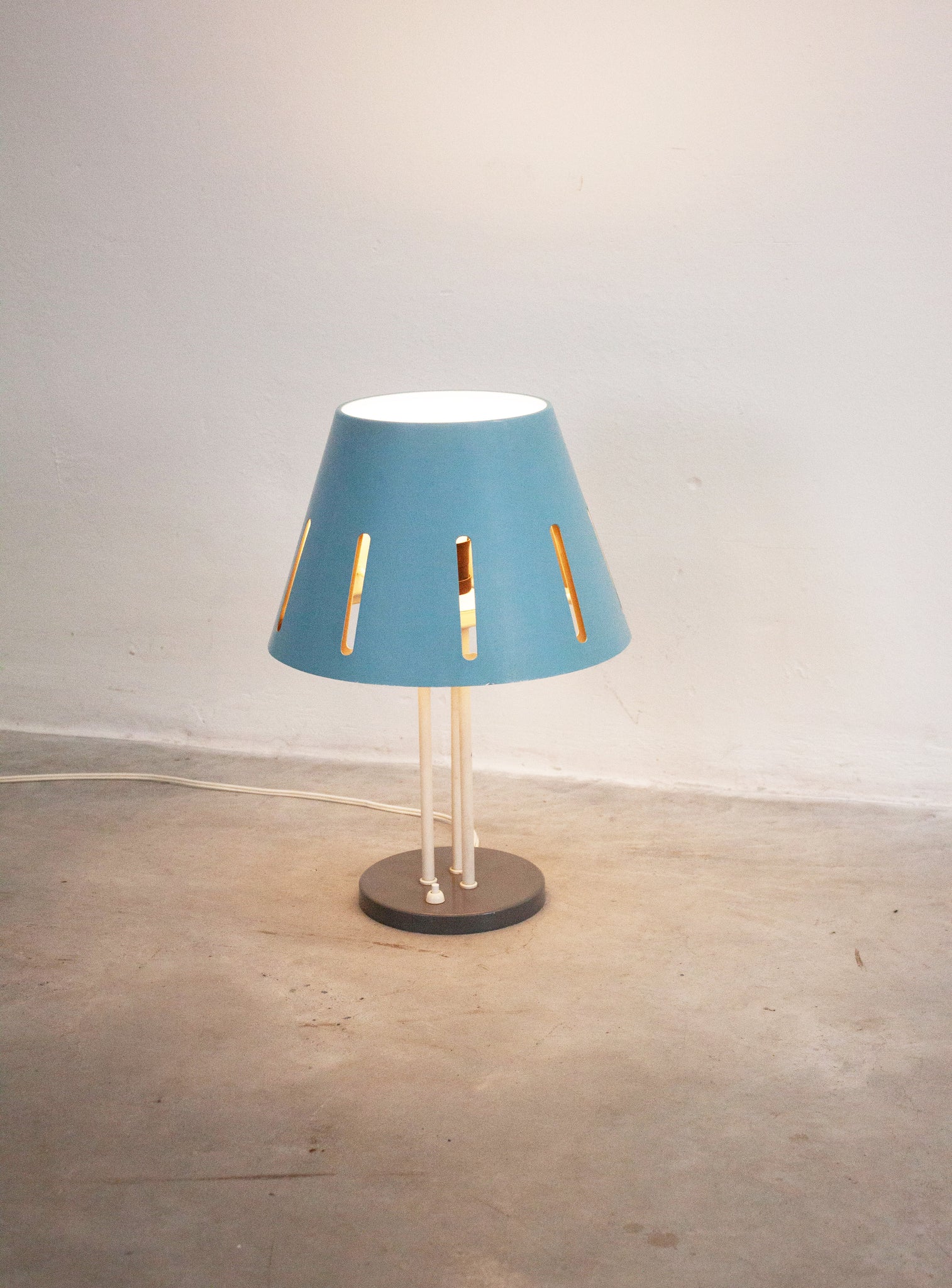 Hala 'Zonneserie' Model 9 Desk Lamp by H. Busquet (Light Blue)