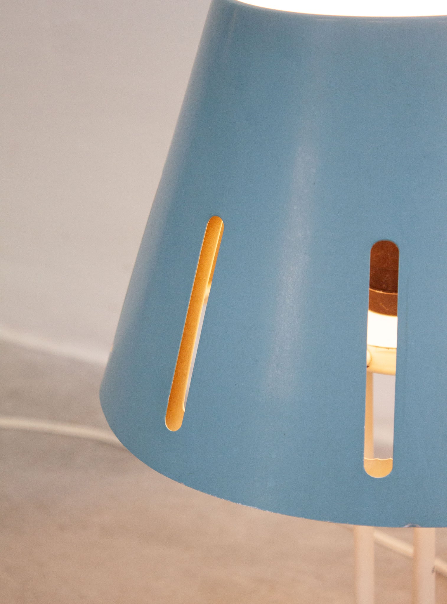 Hala 'Zonneserie' Model 9 Desk Lamp by H. Busquet (Light Blue)