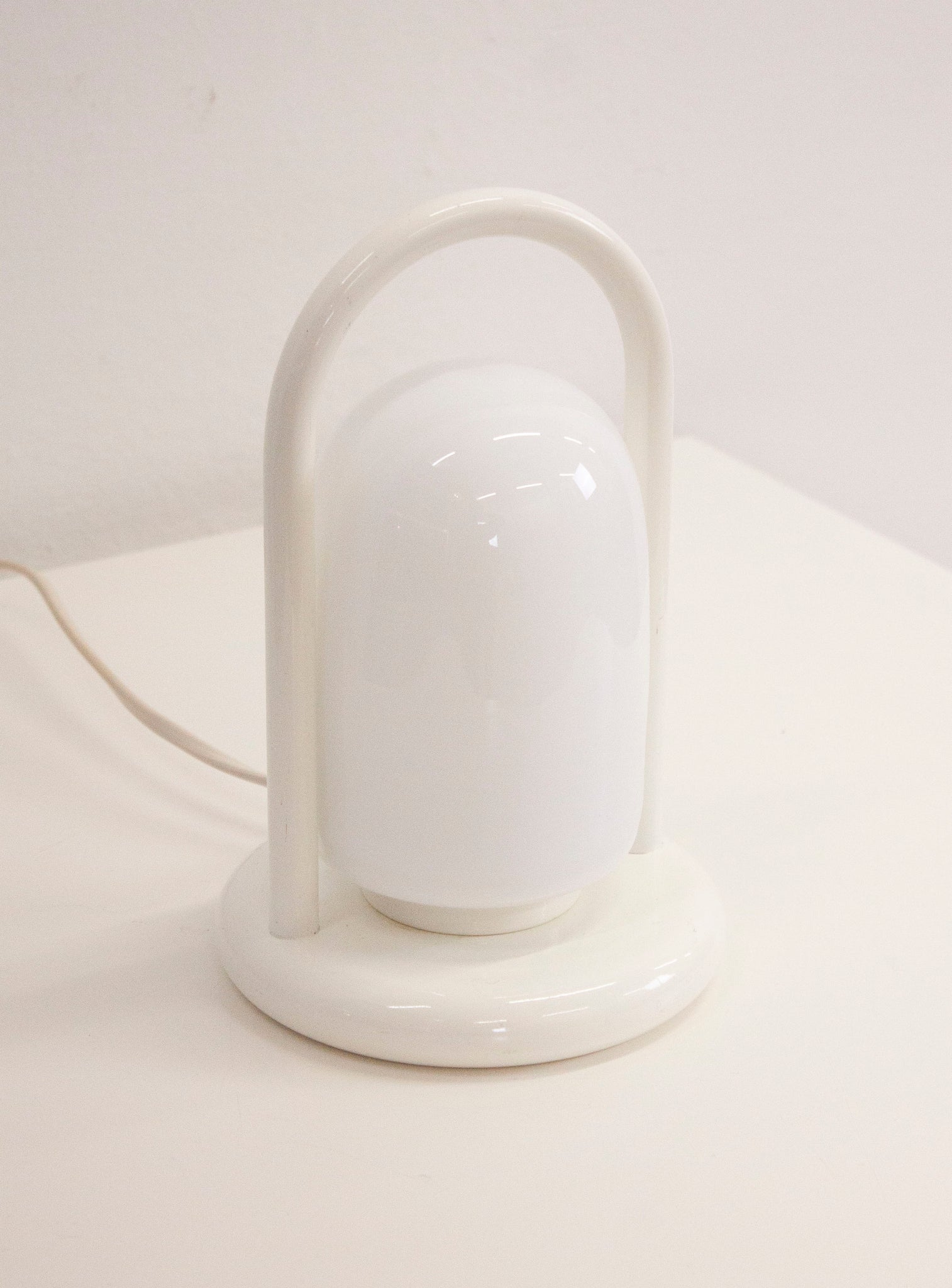 Hema Desk Lamp (White)