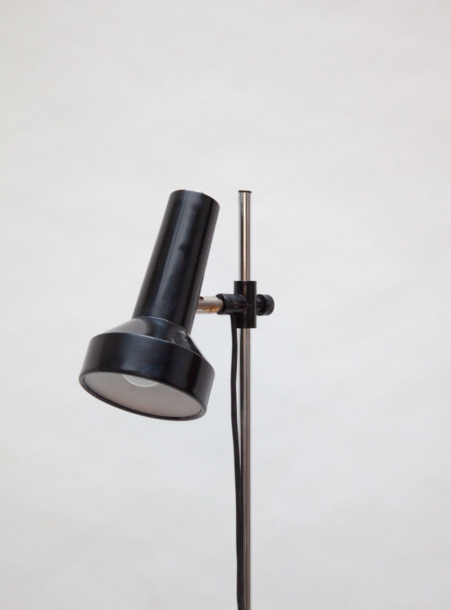 Herda Floor Lamp (Black)