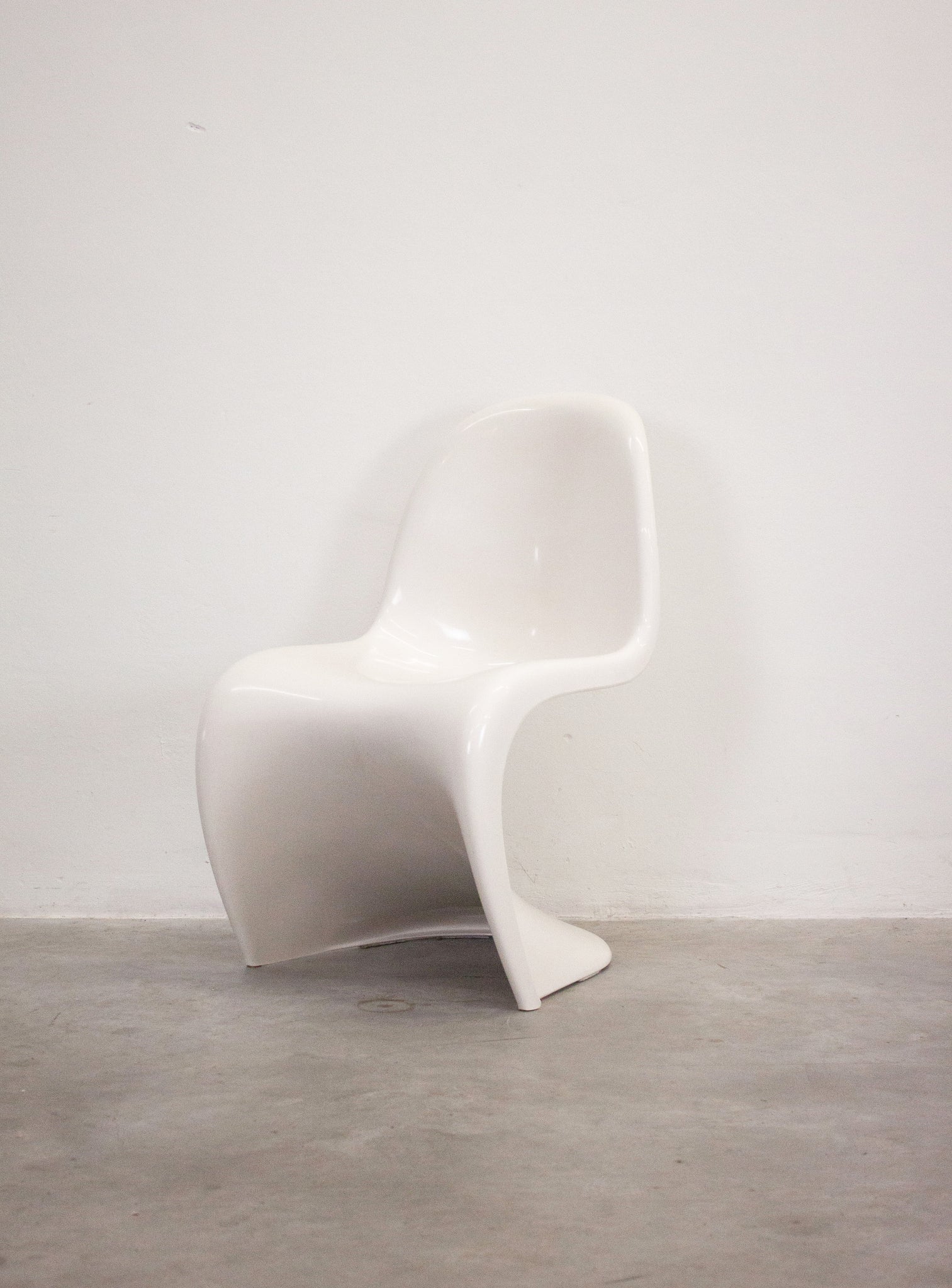 Herman Miller Panton Chair by Verner Panton (White)