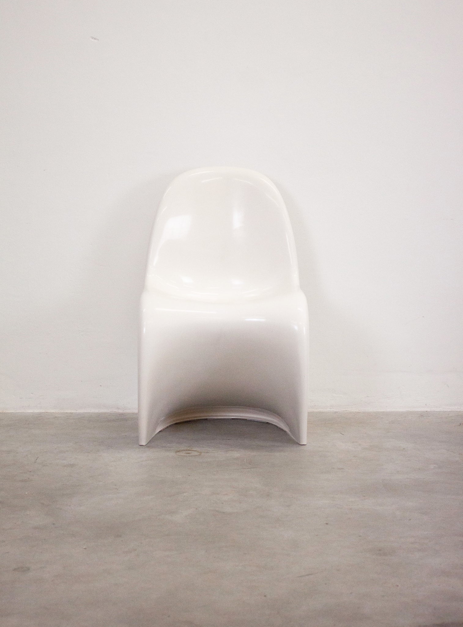 Herman Miller Panton Chair by Verner Panton (White)