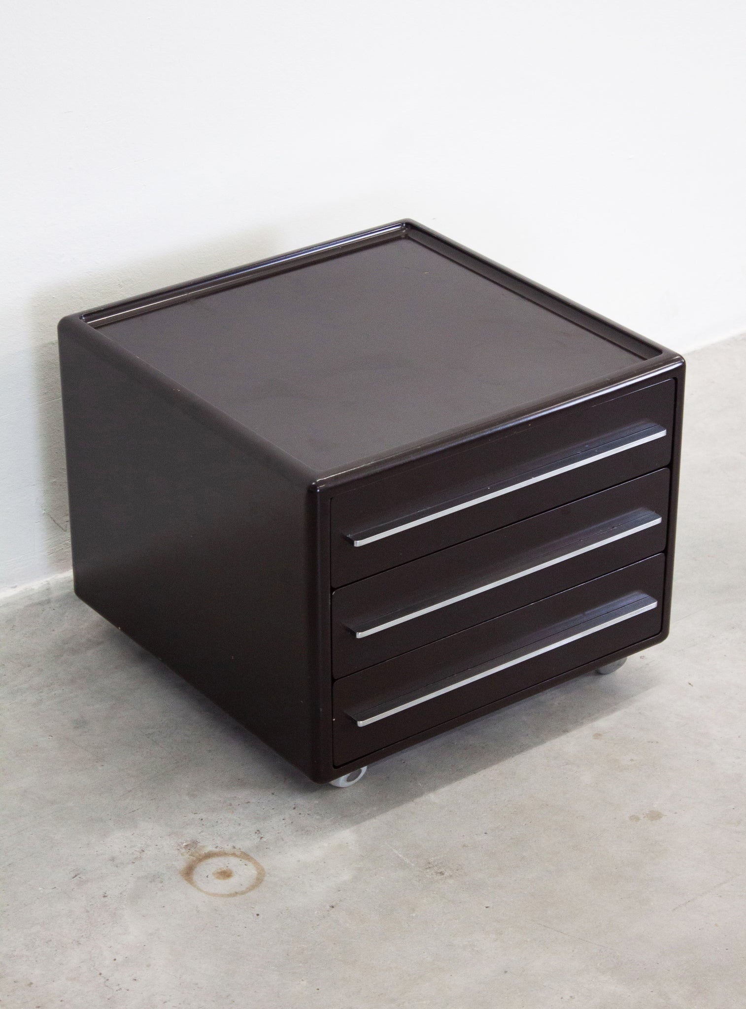 Horn Chest of Drawers by Peter Ghyczy (Dark Brown)