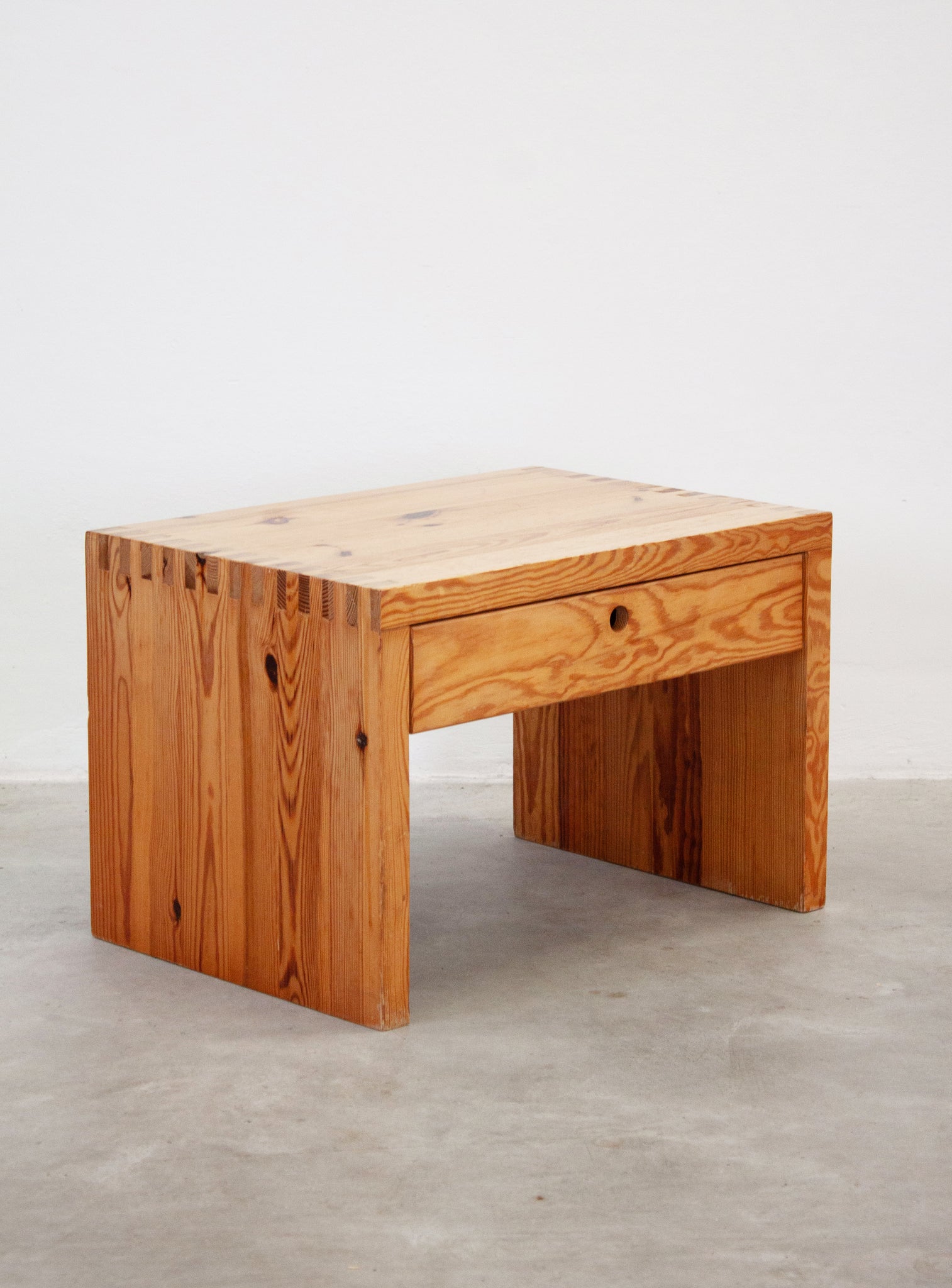 Houtwerk Hattem Pine Nightstand or Side Table by Ate van Apeldoorn