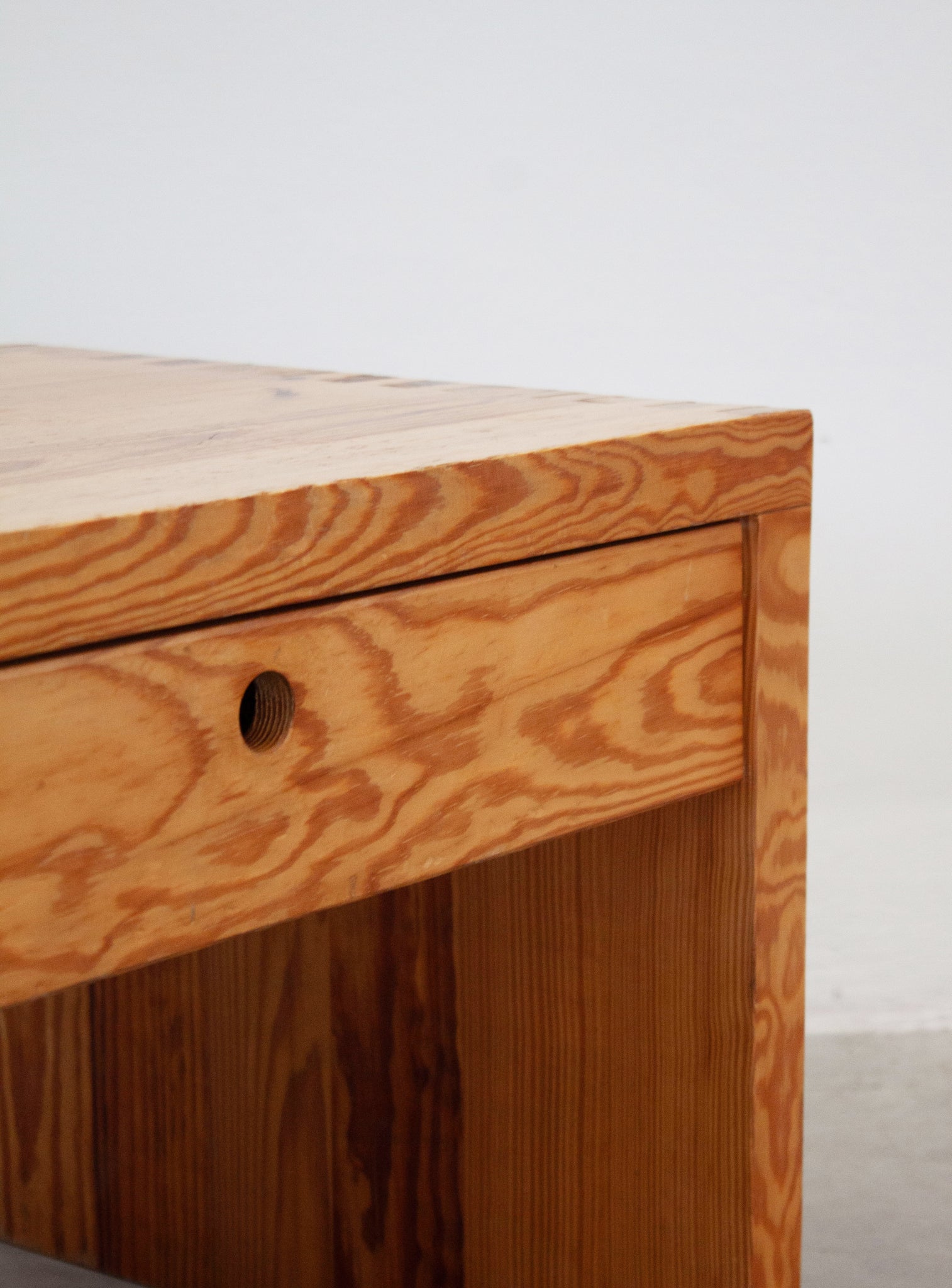 Houtwerk Hattem Pine Nightstand or Side Table by Ate van Apeldoorn