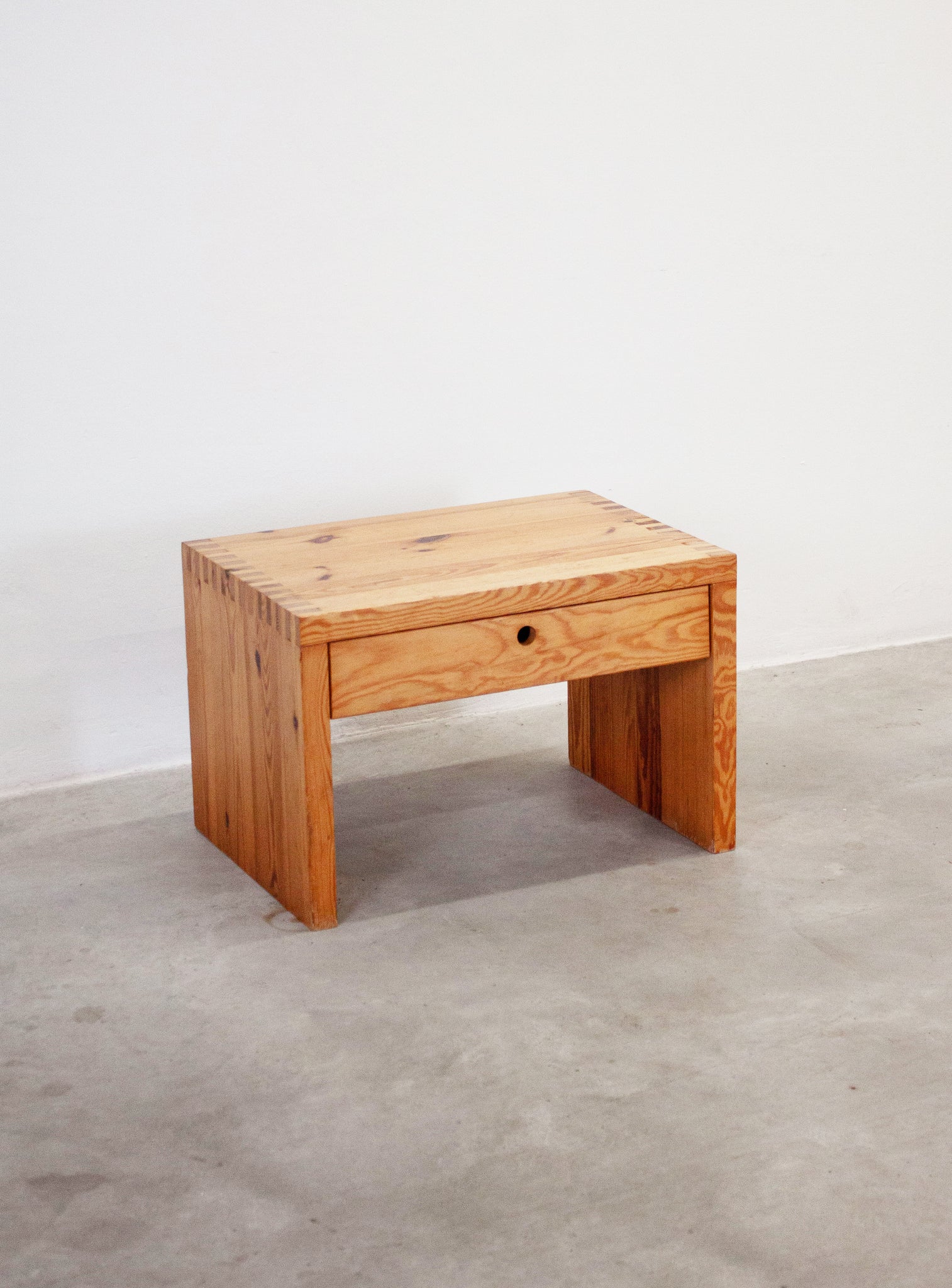 Houtwerk Hattem Pine Nightstand or Side Table by Ate van Apeldoorn