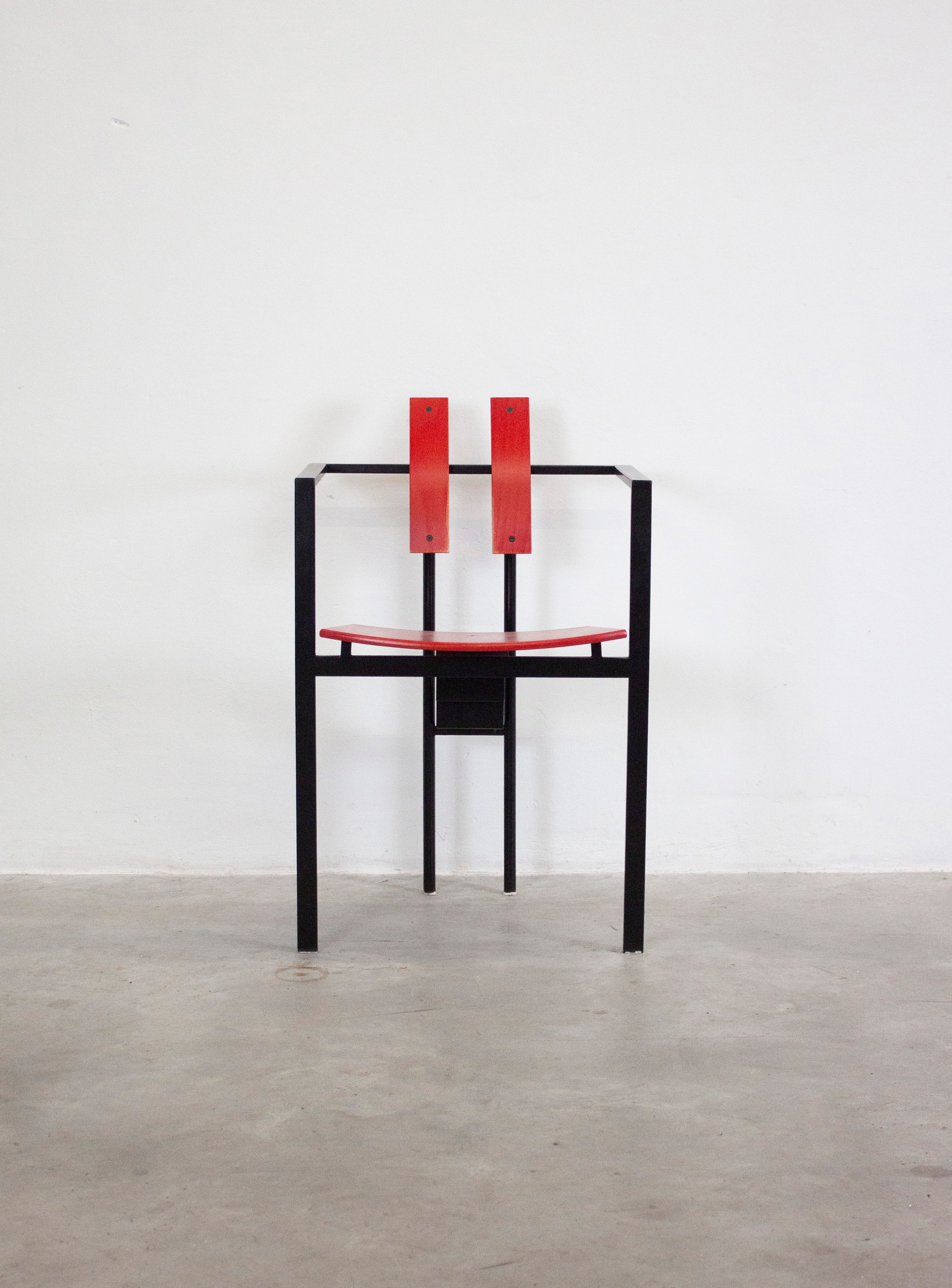 KFFDesignTrixChairsbyKarlFried