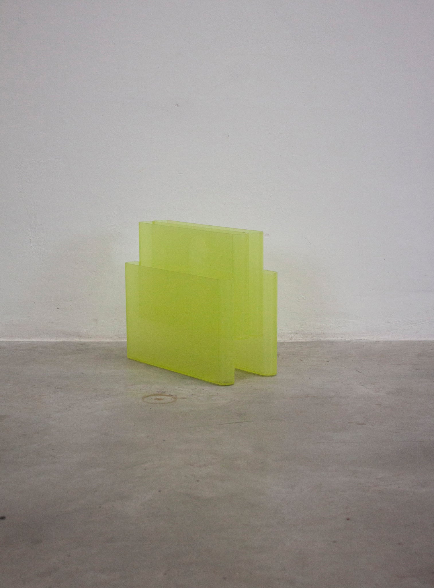 Kartell Magazine Rack by Giotto Stoppino (Neon Green)