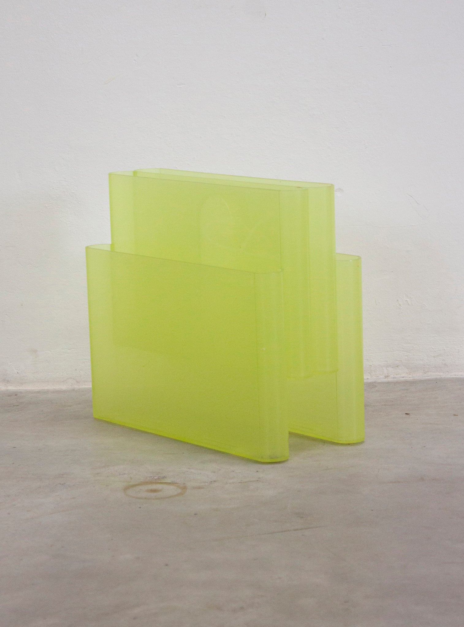 Kartell Magazine Rack by Giotto Stoppino (Neon Green)