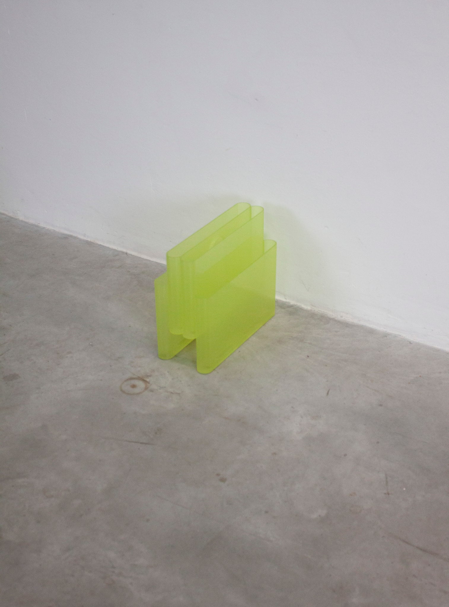 Kartell Magazine Rack by Giotto Stoppino (Neon Green)