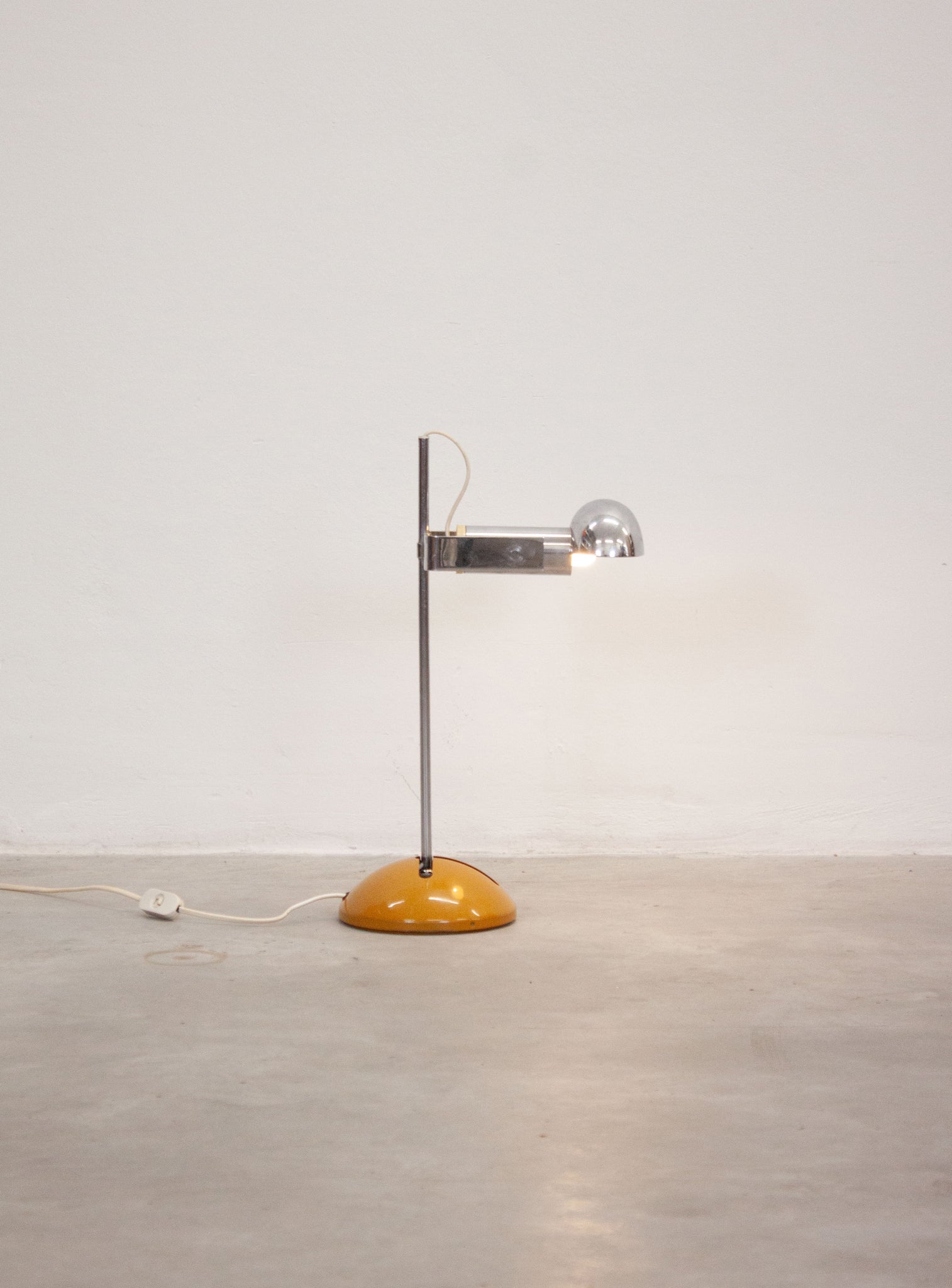 Luci Cinisello Milano T359 Desk Lamp by Robert Sonneman (Yellow)