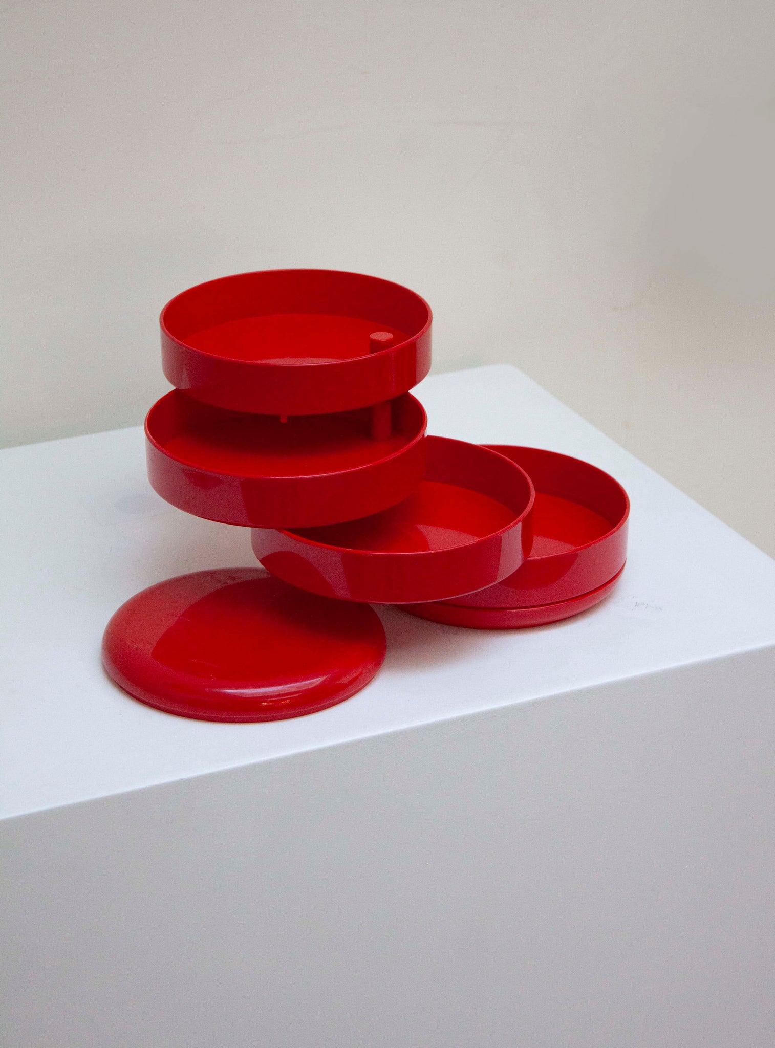 Rexite 900 Multiplor Desk Organizer by Rino Pirovano (Red)