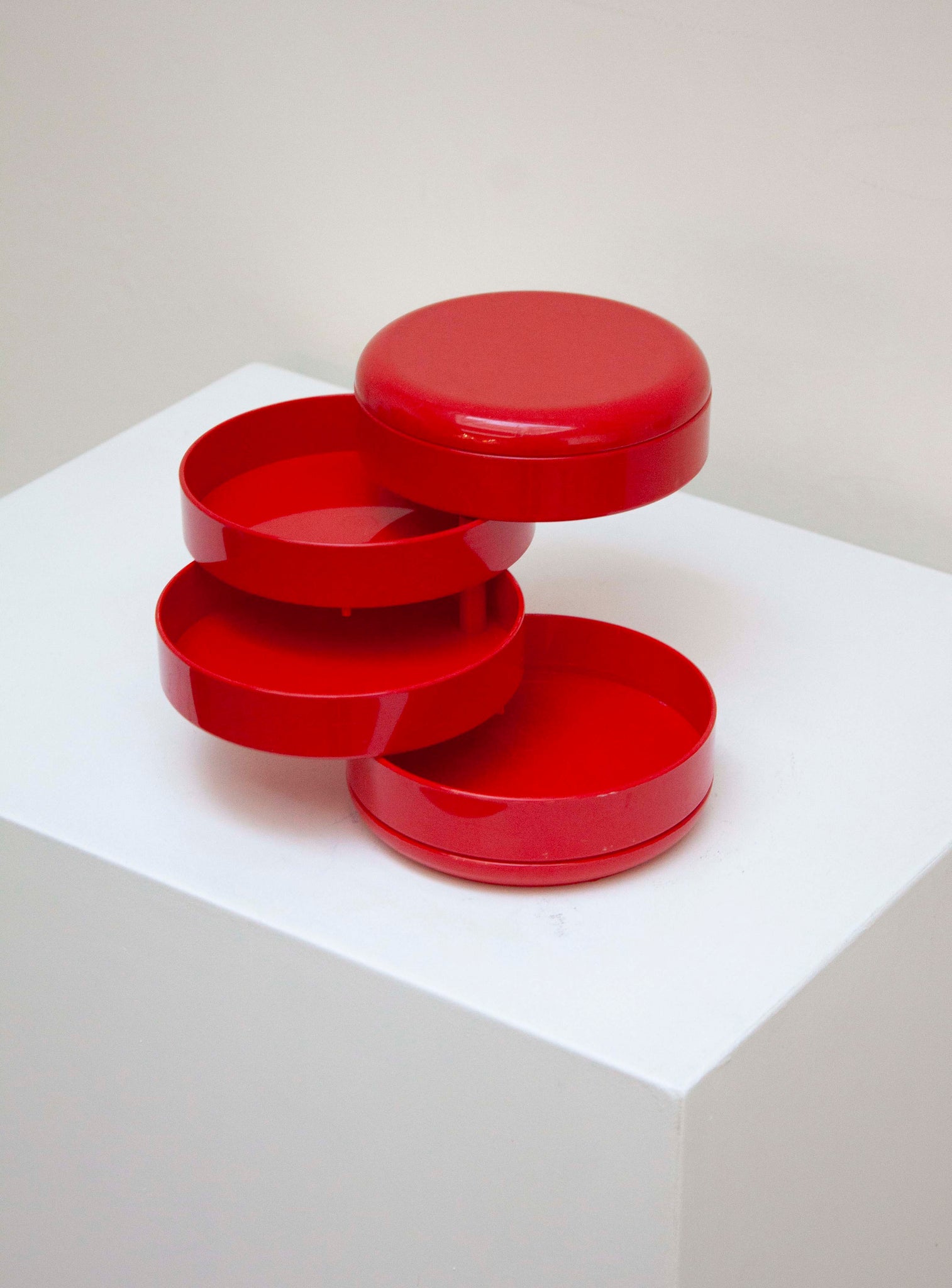 Rexite 900 Multiplor Desk Organizer by Rino Pirovano (Red)