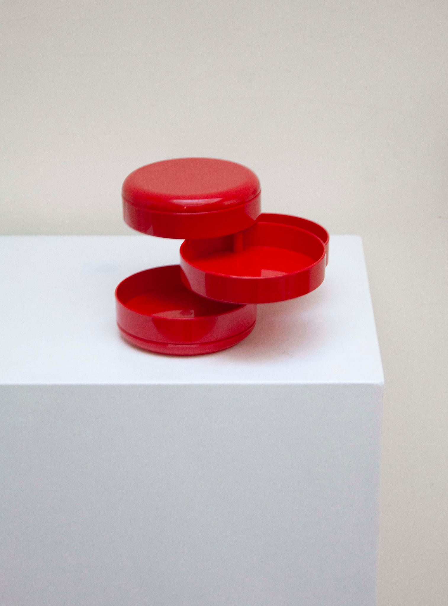 Rexite 900 Multiplor Desk Organizer by Rino Pirovano (Red)