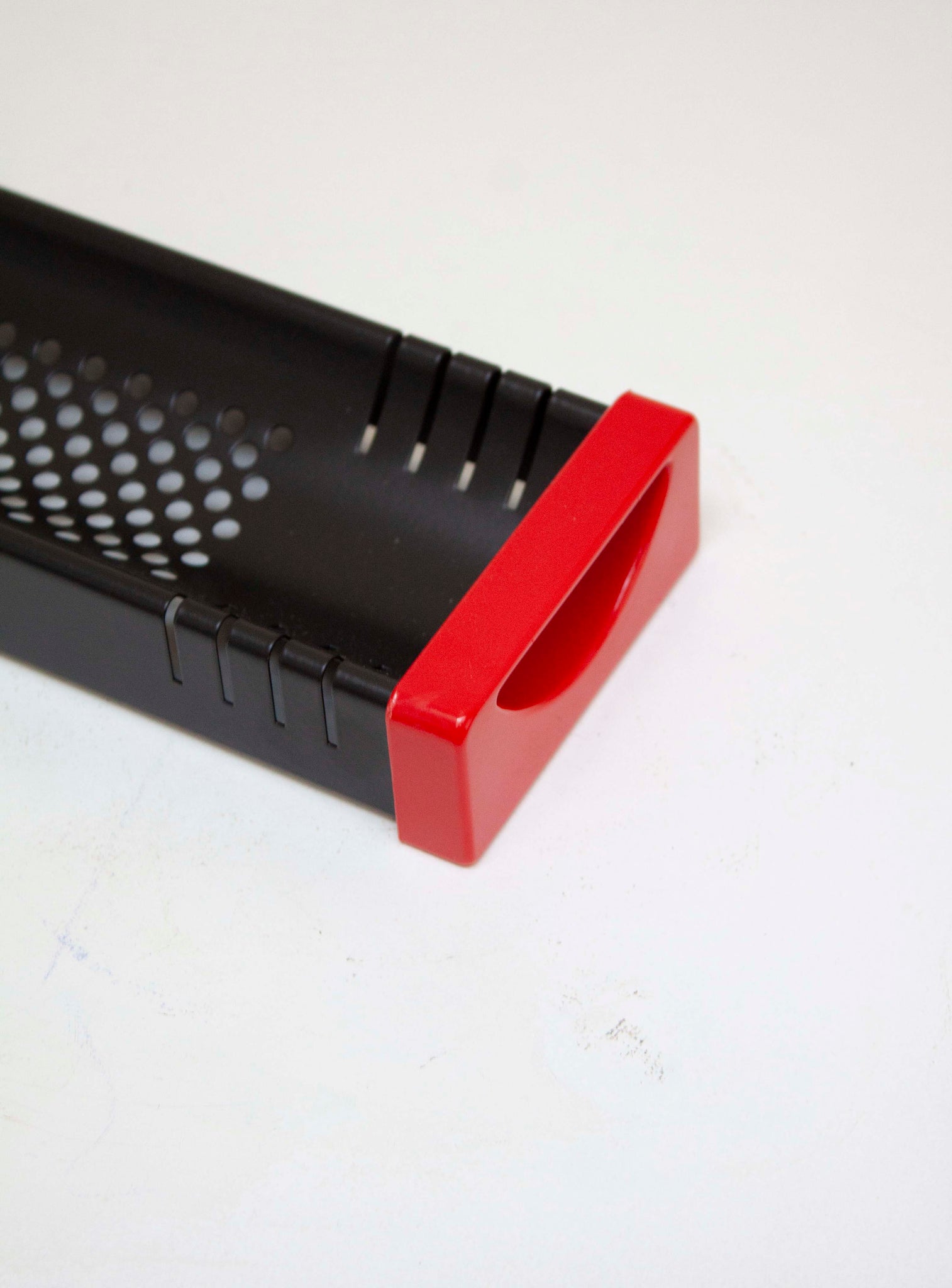 Rexite Slim 924 Portapenne Desk Organizer by Raul Barbieri & Giorgio Marianelli (Red)