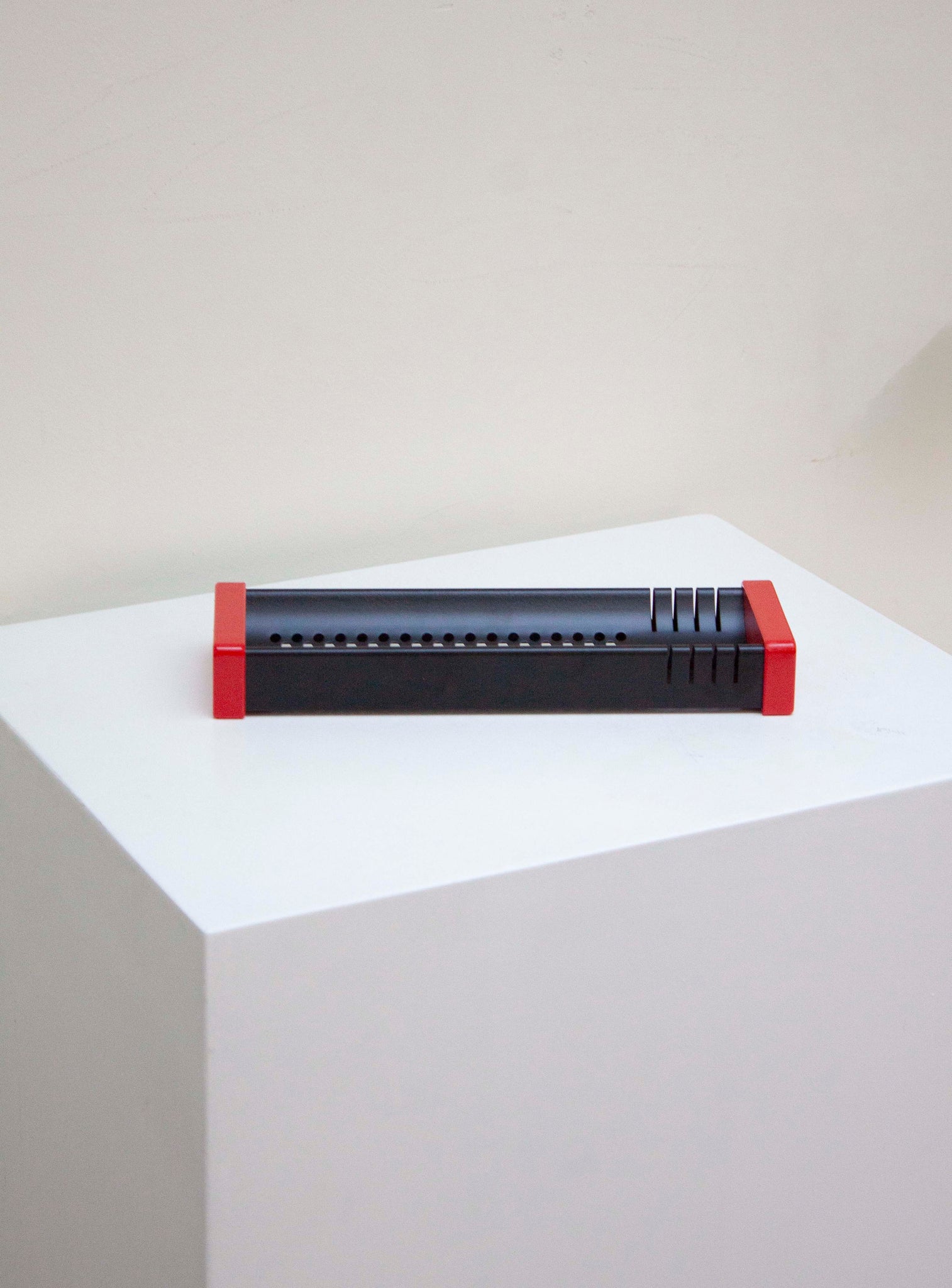 Rexite Slim 924 Portapenne Desk Organizer by Raul Barbieri & Giorgio Marianelli (Red)