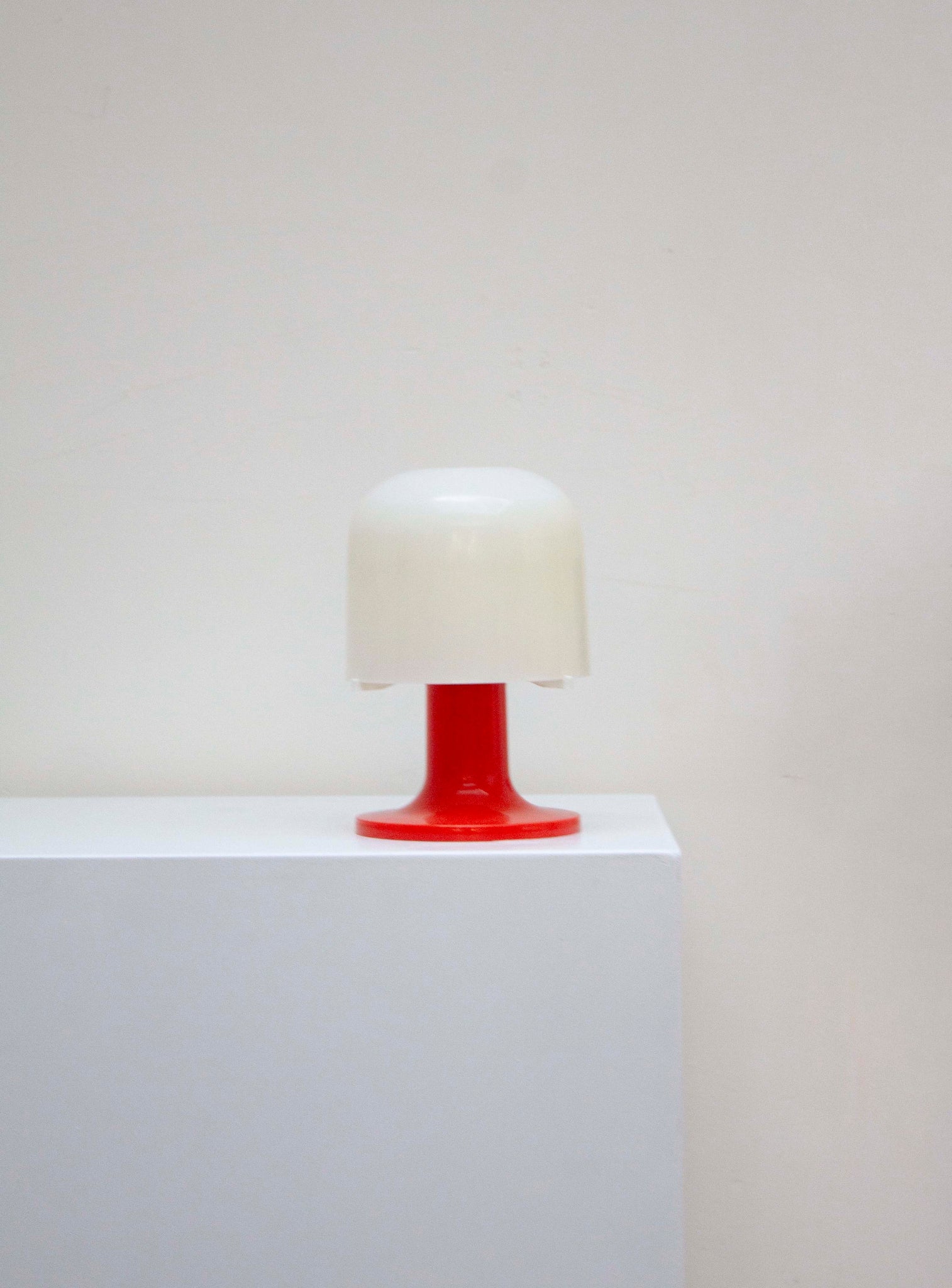 Space Age Mushroom Desk Lamp (Red)