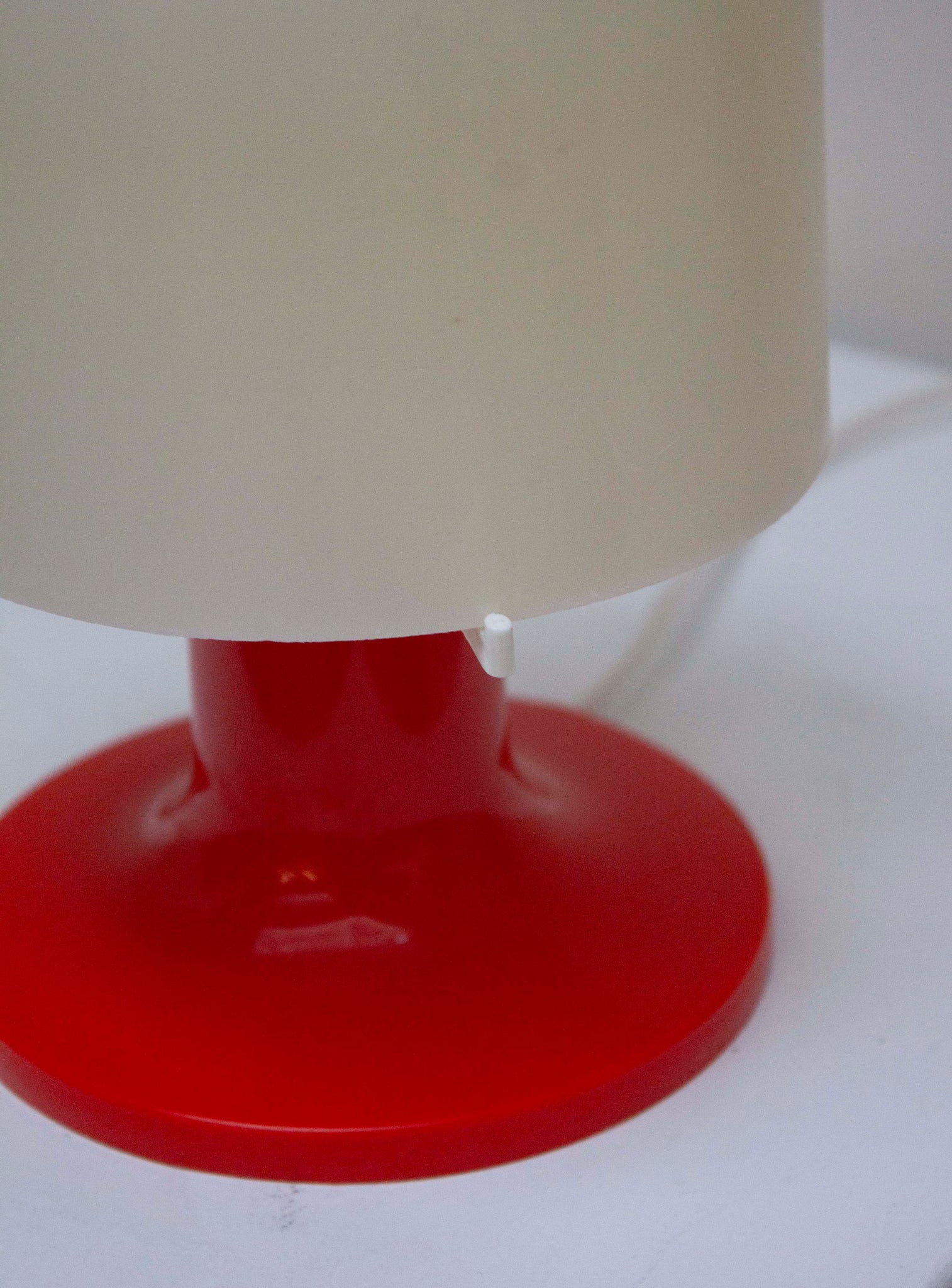 Space Age Mushroom Desk Lamp (Red)