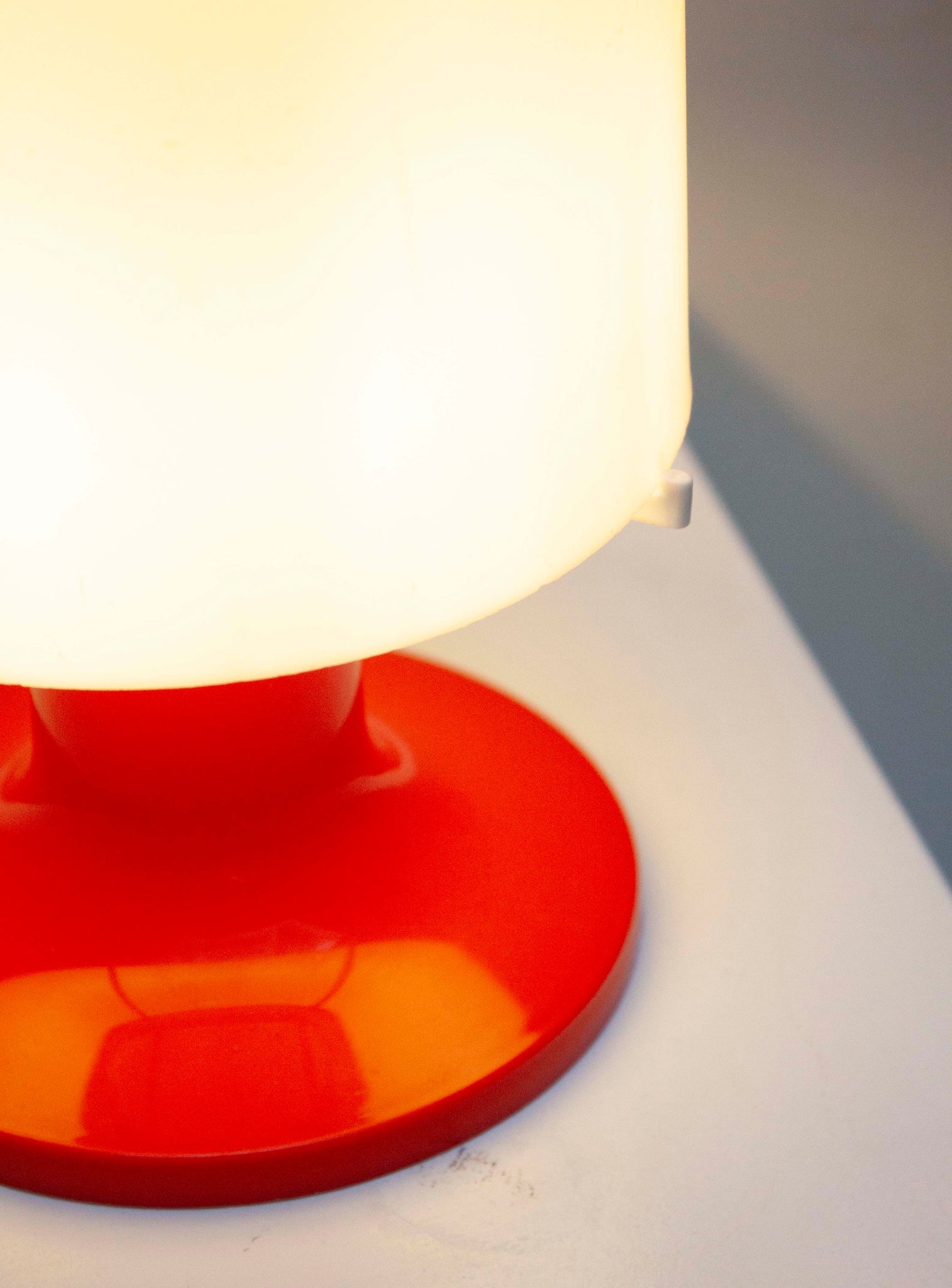 Space Age Mushroom Desk Lamp (Red)
