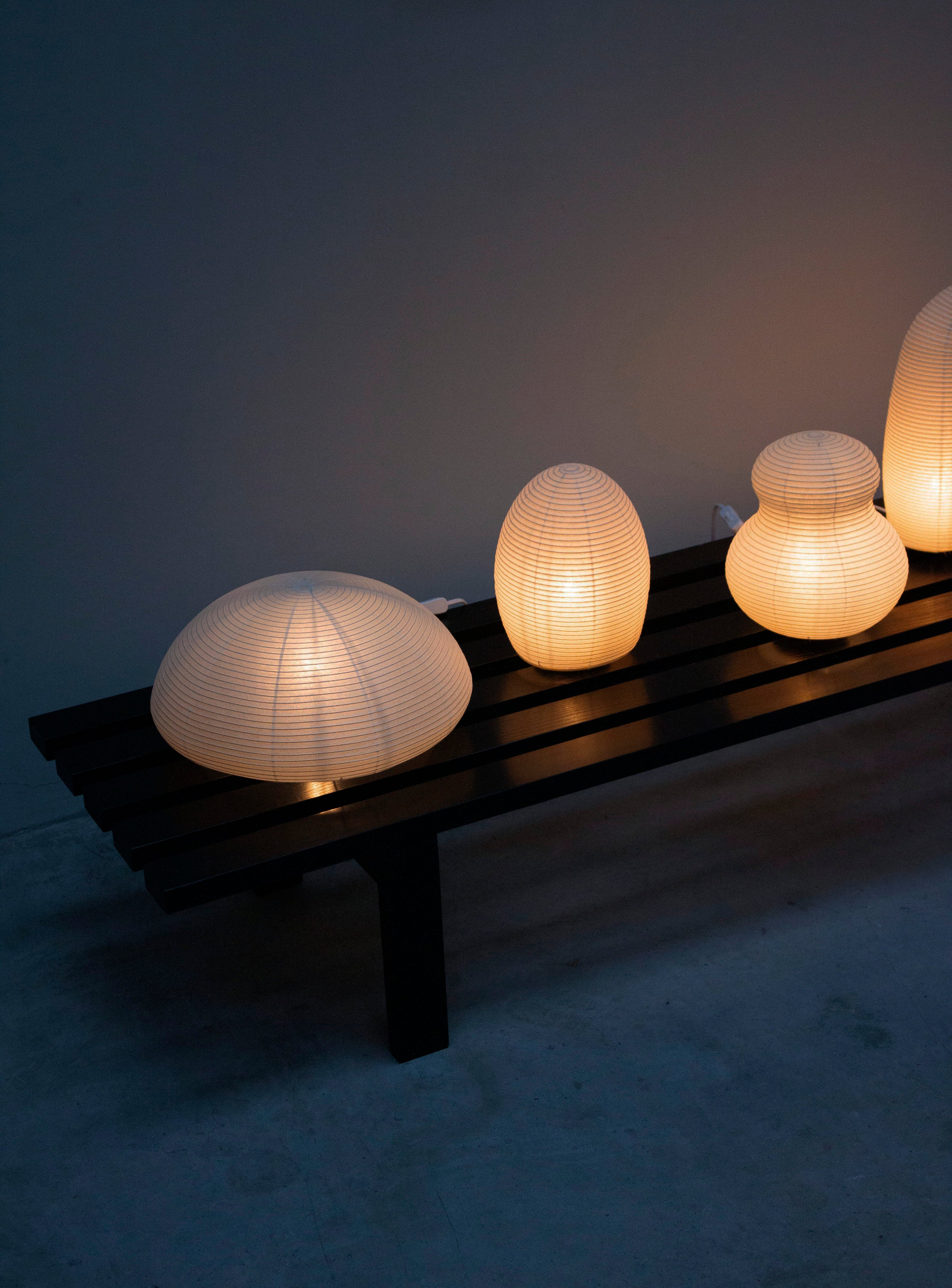 Paper Moon 04 Desk Lamp by Shigeru Uchida – JUKI AMSTERDAM