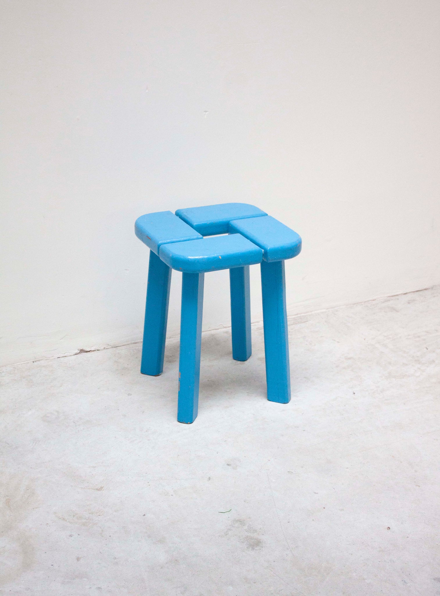 Finnsauna Lagerholm Pine Stool (Light Blue)