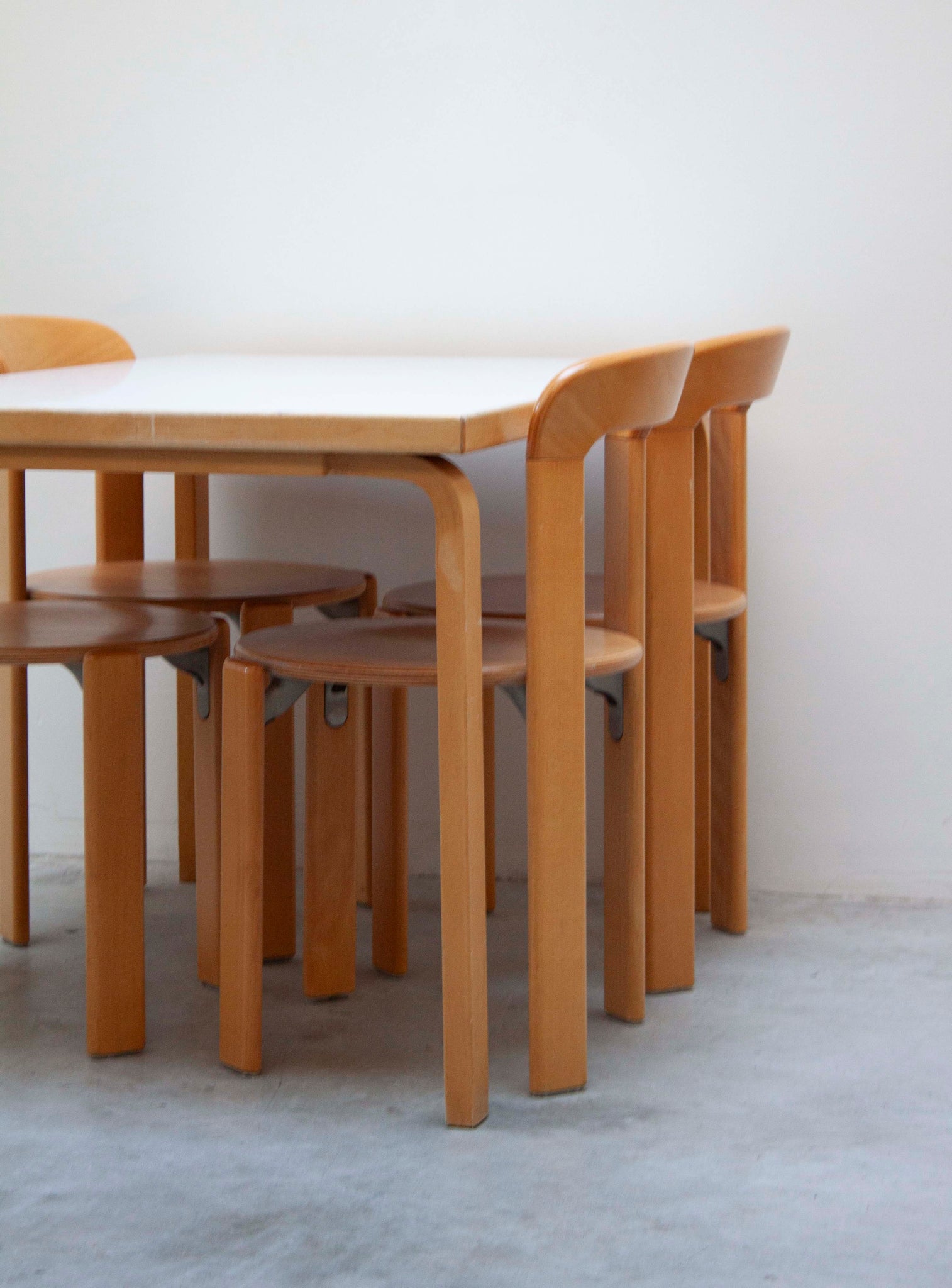 Artek Model 81B Dining Table by Alvar Aalto (White)