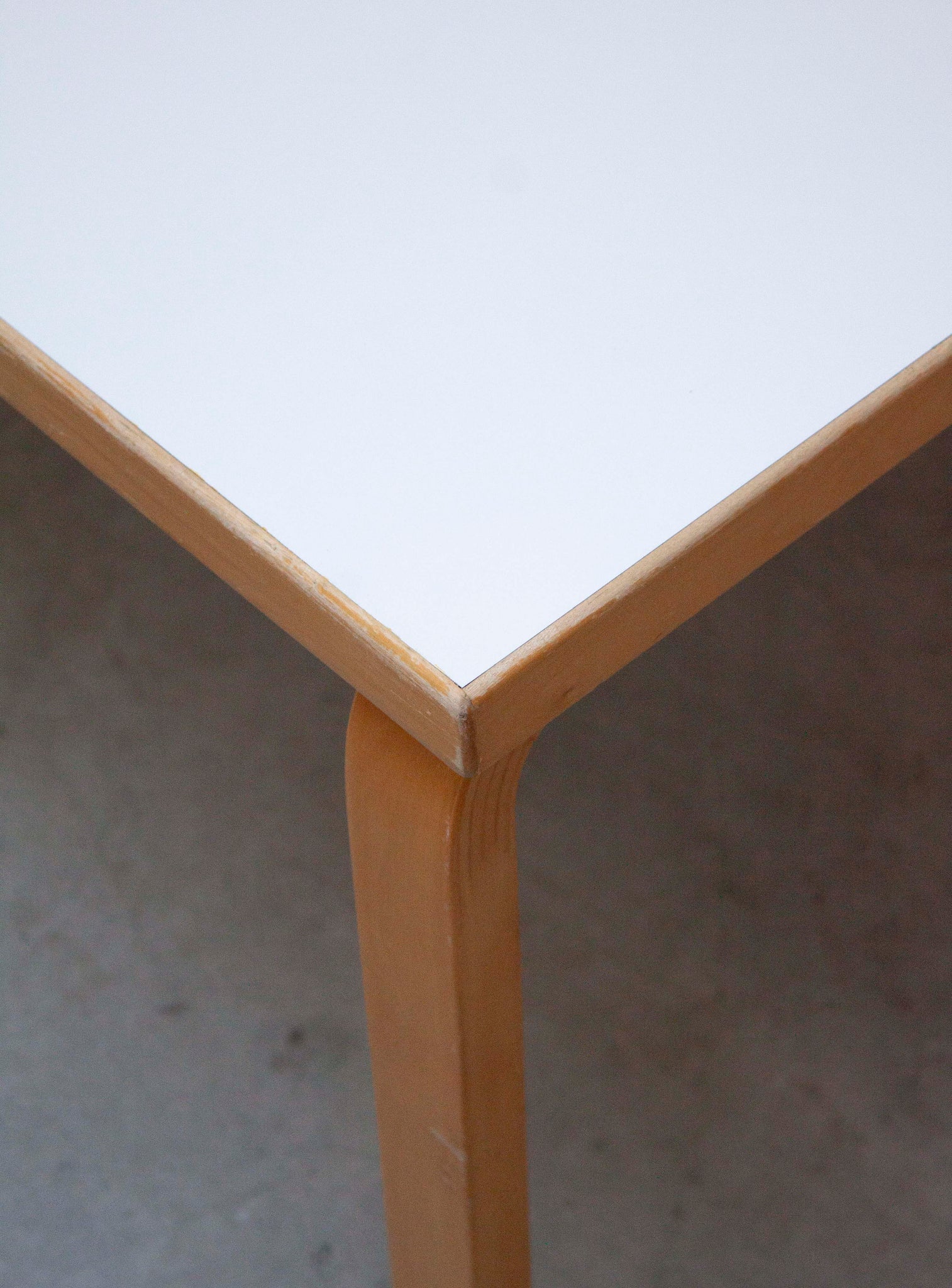 Artek Model 81B Dining Table by Alvar Aalto (White)