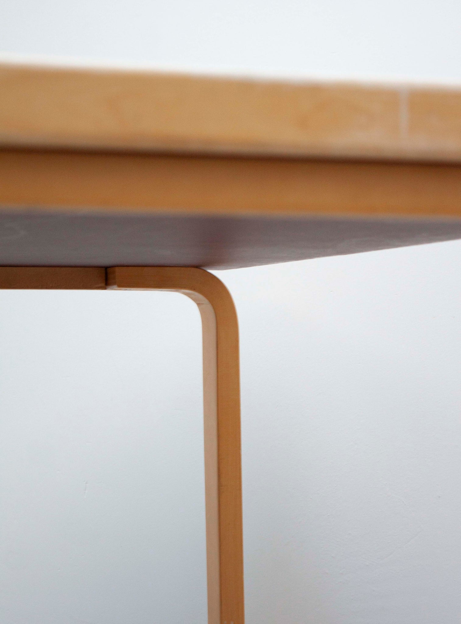 Artek Model 81B Dining Table by Alvar Aalto (White)