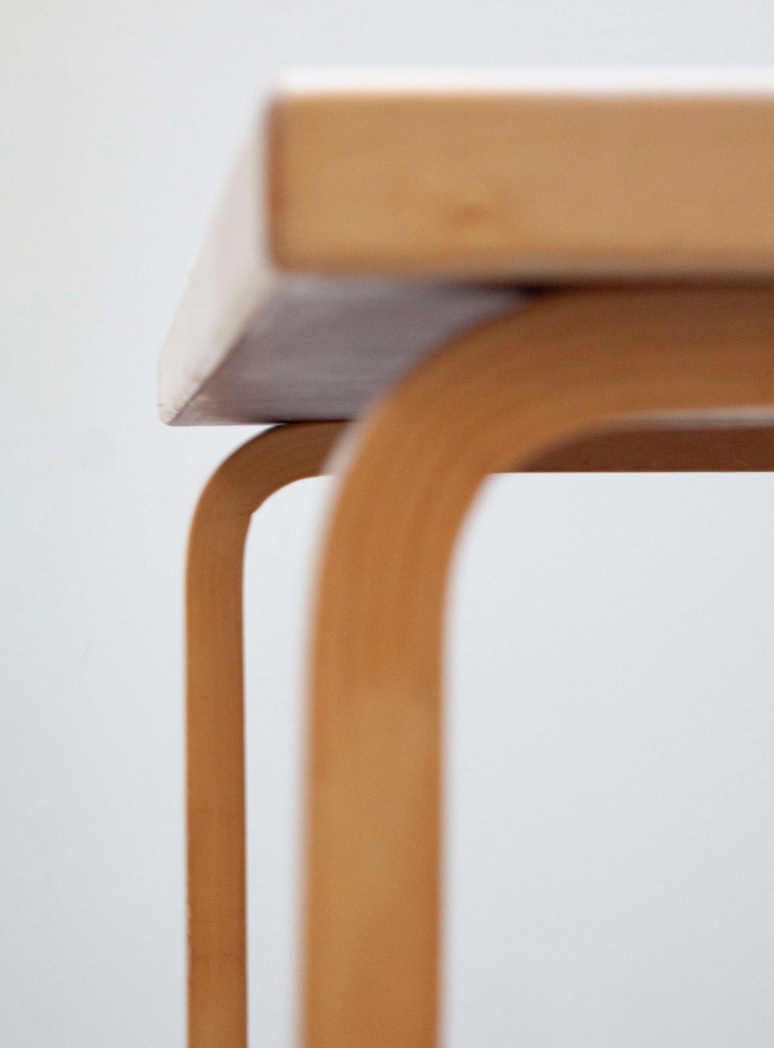 Artek Model 81B Dining Table by Alvar Aalto (White)