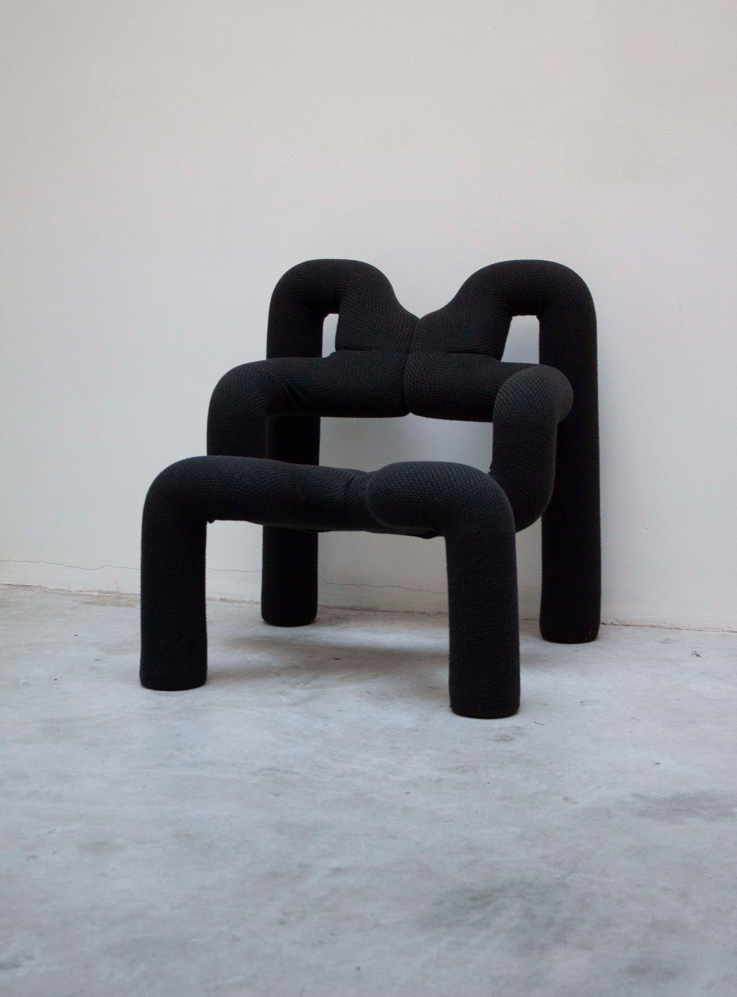 Varier Ekstrem Lounge Chair by Terje Ekstrøm (Black)